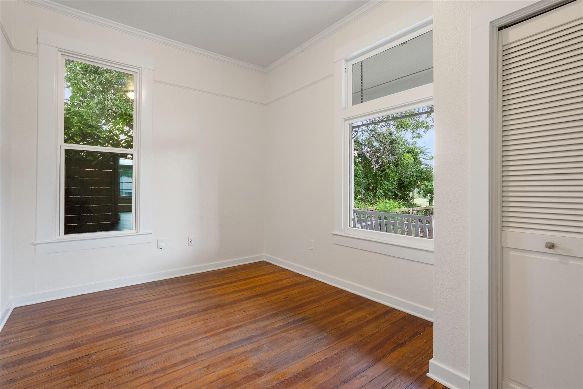 2104 E M L King Jr Blvd, Austin, TX 78702