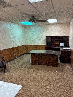 111 W 2nd St, Cameron, TX 76520