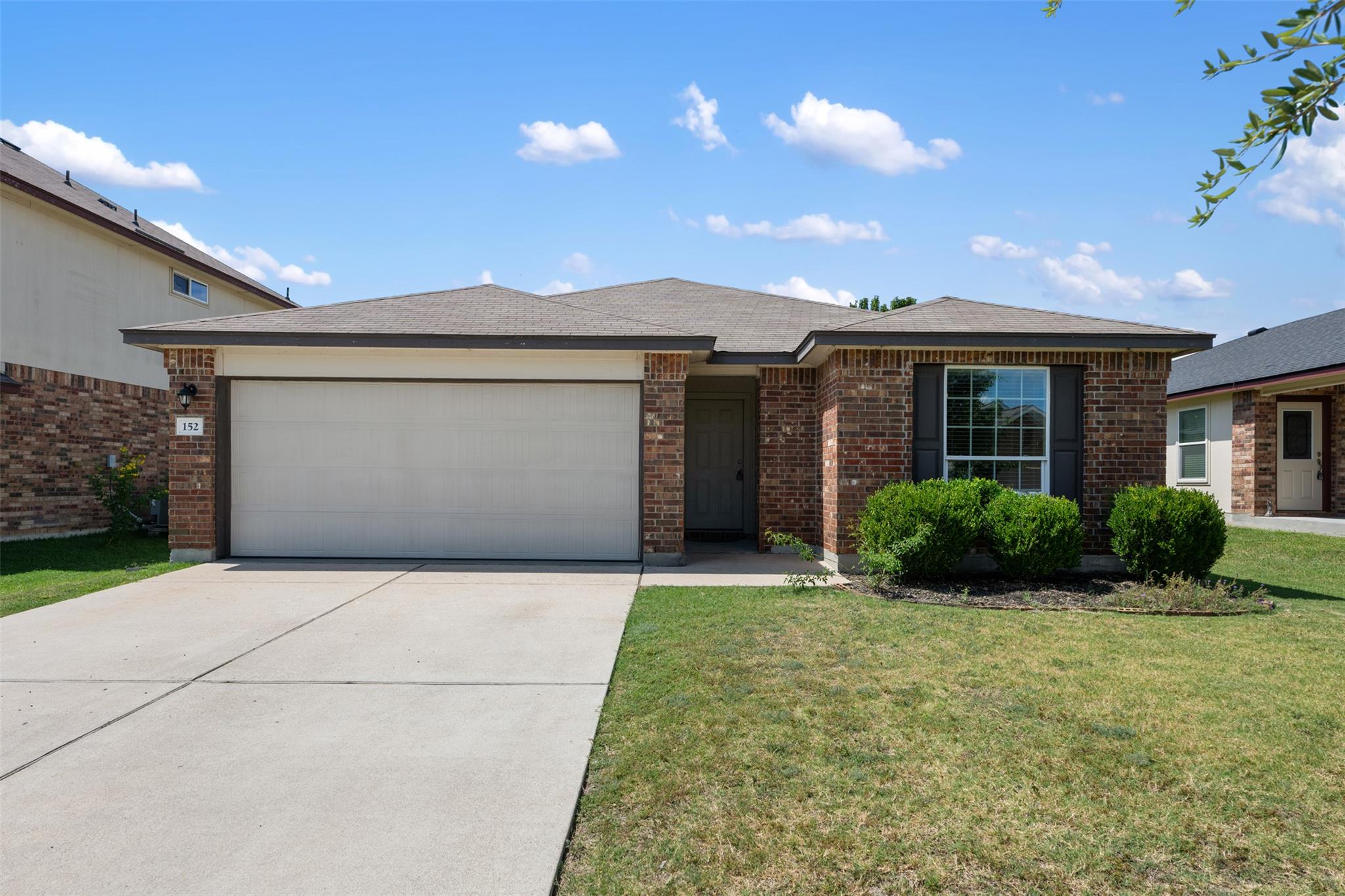 152 Hondo Gap Ln, Jarrell, TX 76537
