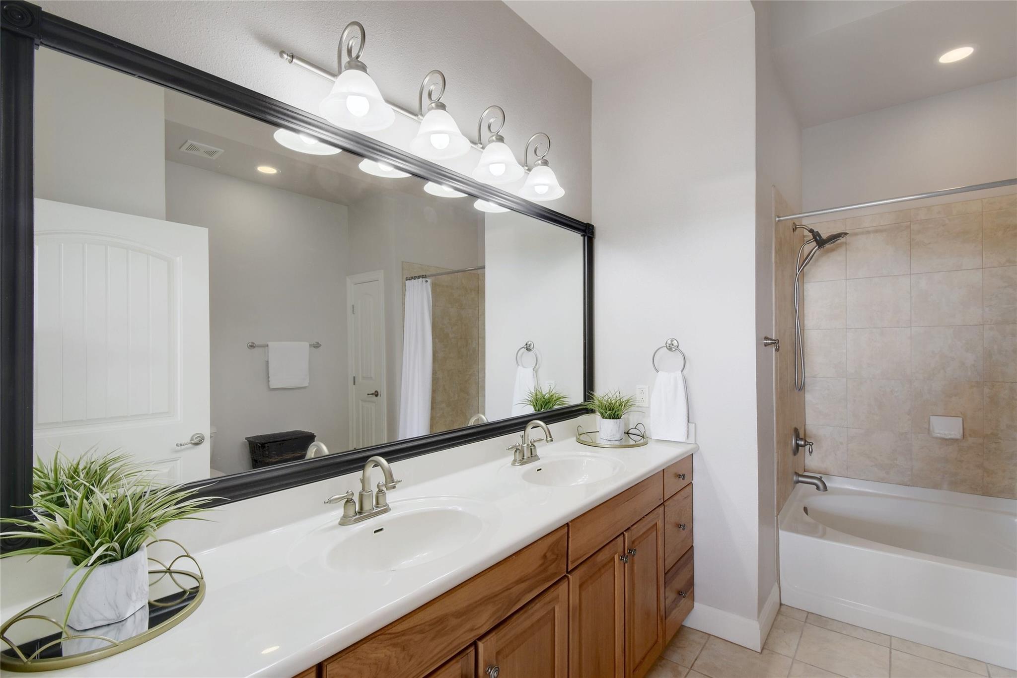 1000 The Cape Rd # 65, Horseshoe Bay, TX 78657