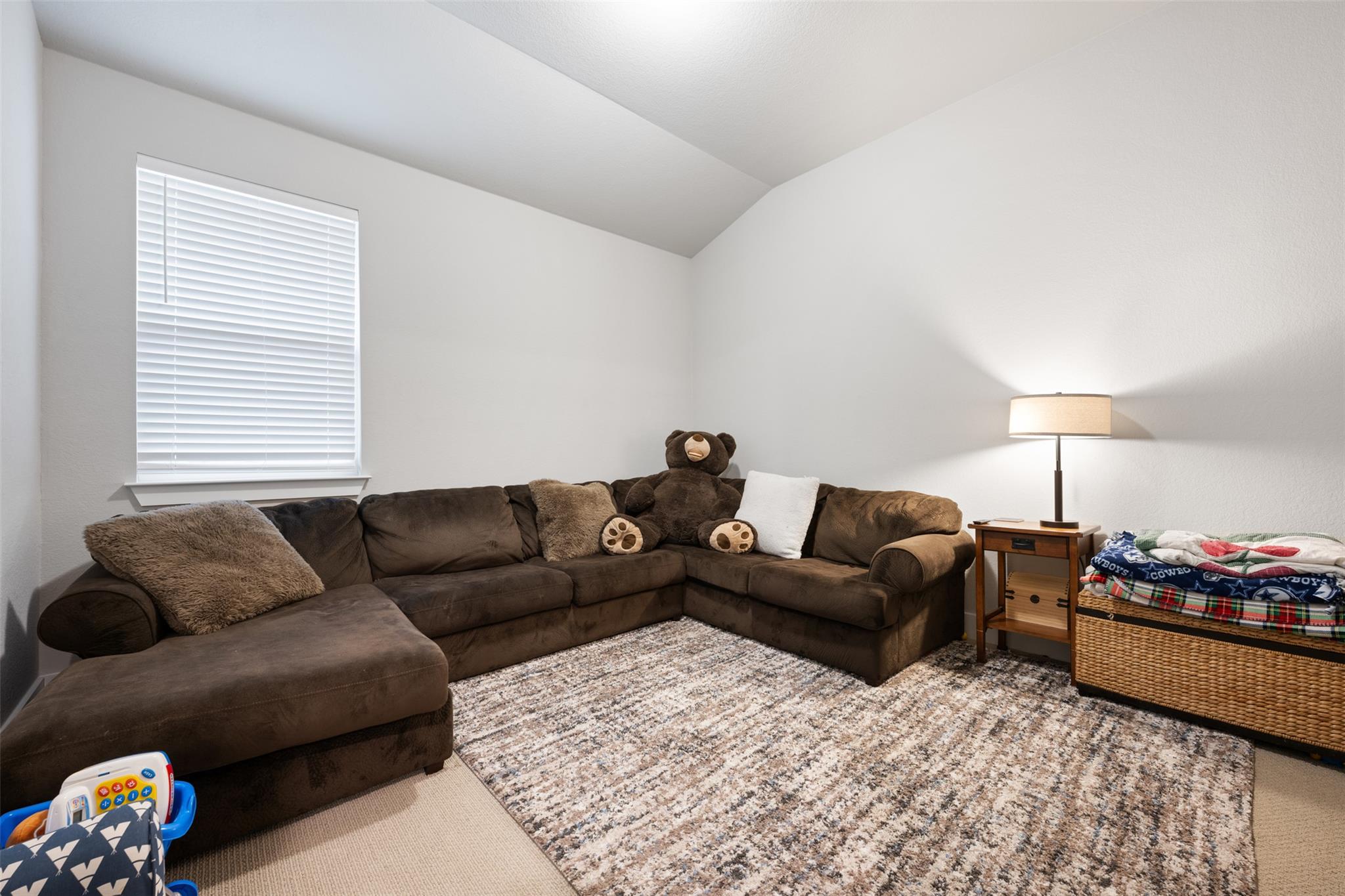 2212 Prairie Oaks Dr, Georgetown, TX 78628