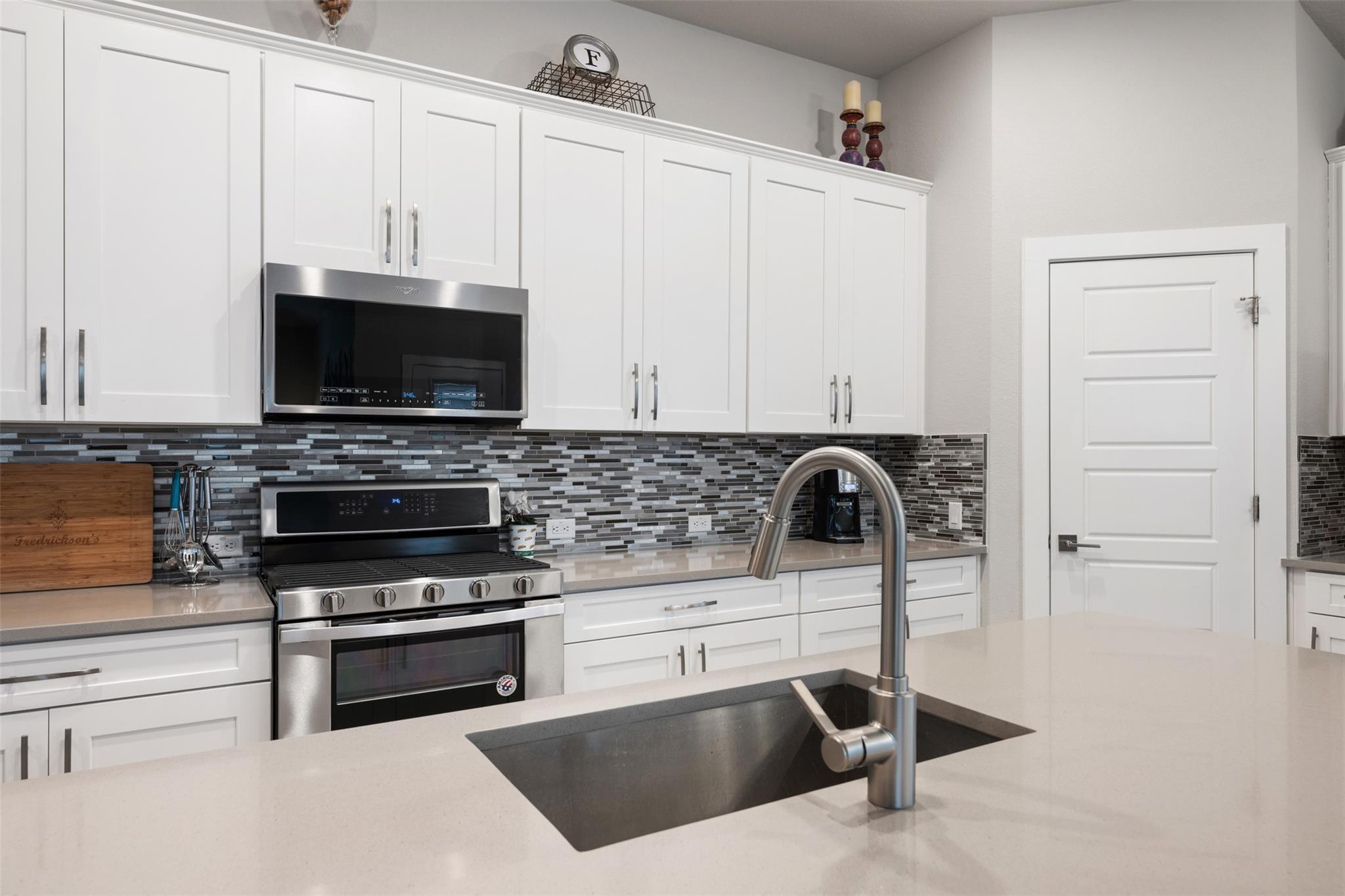 2212 Prairie Oaks Dr, Georgetown, TX 78628