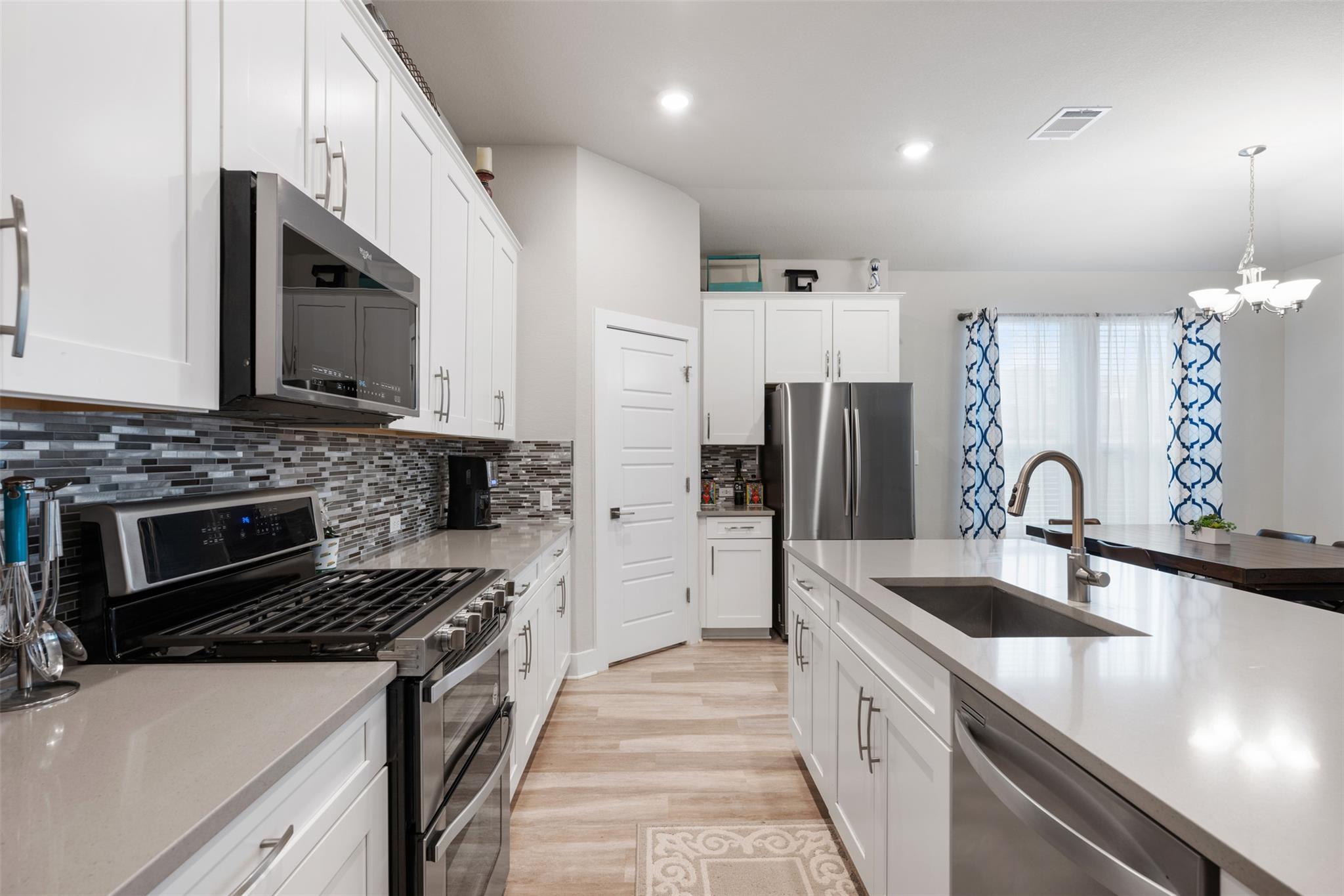 2212 Prairie Oaks Dr, Georgetown, TX 78628