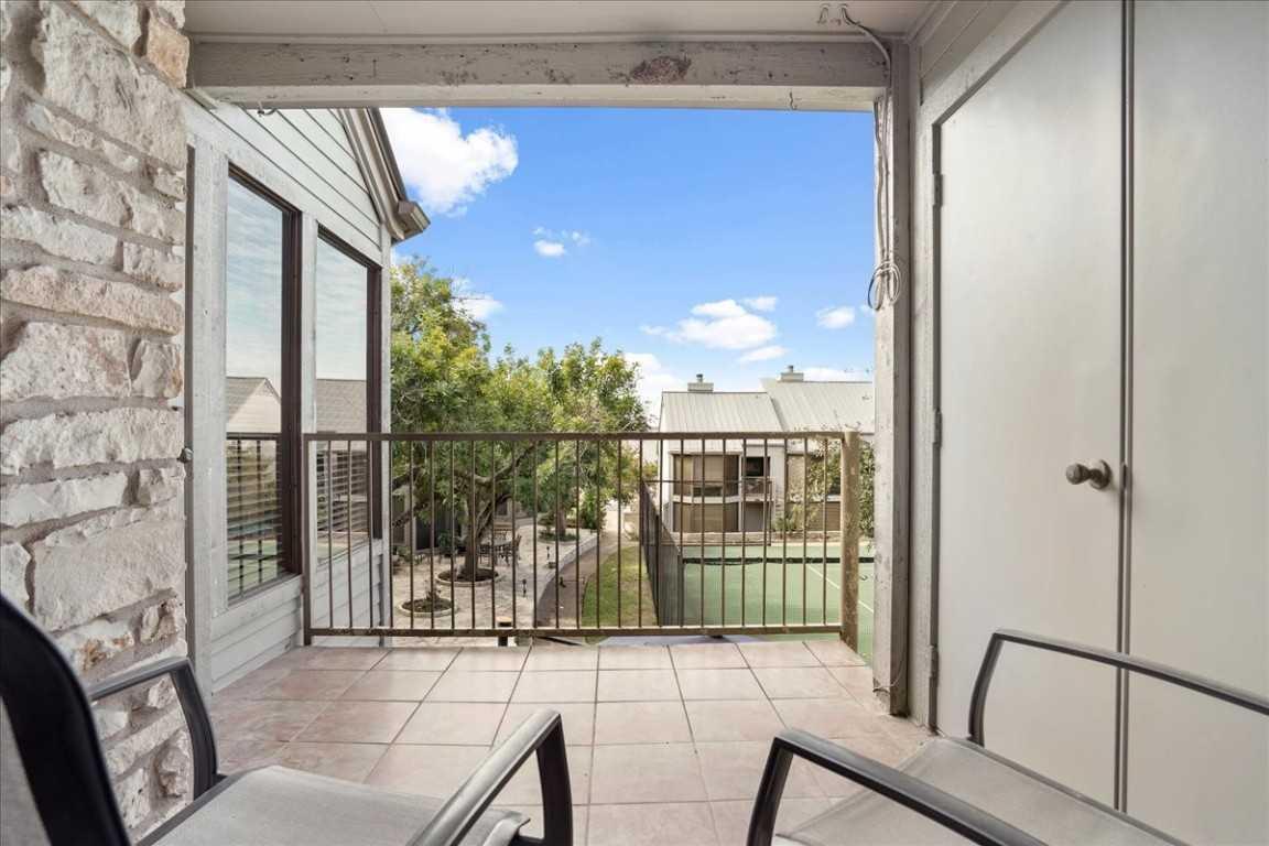 156 World Of Tennis Sq # D-167, Lakeway, TX 78738