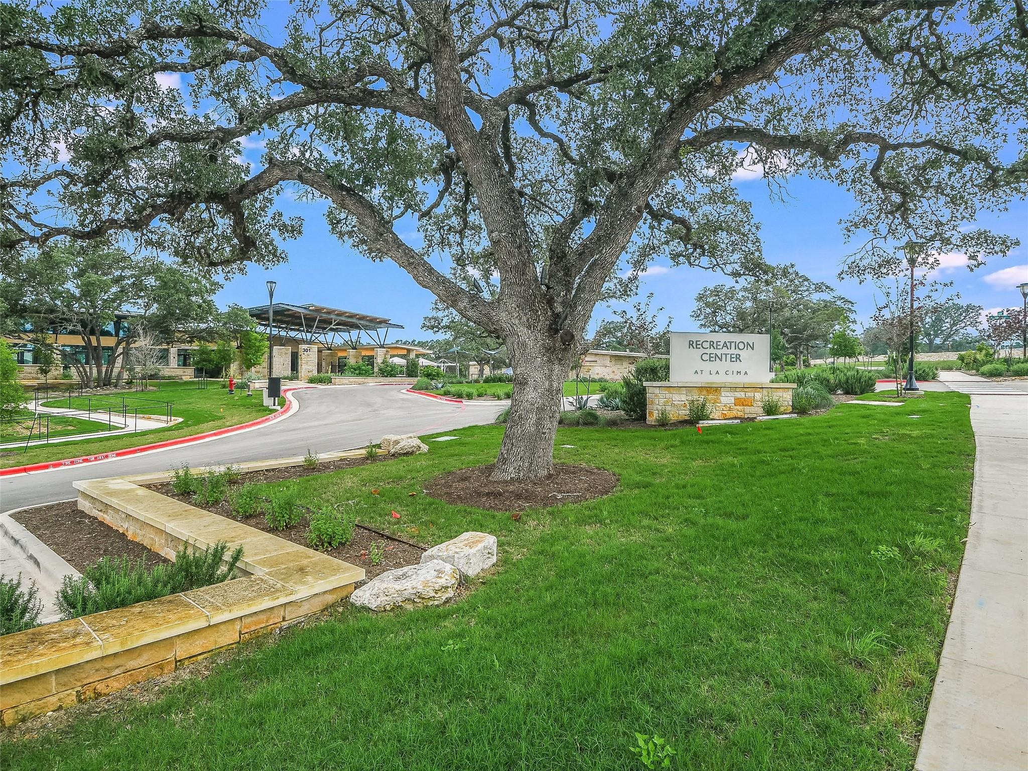 109 Quiet Oak Rd, San Marcos, TX 78666