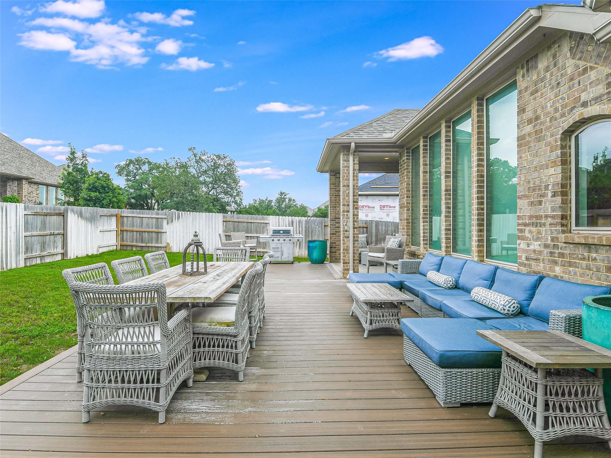 109 Quiet Oak Rd, San Marcos, TX 78666