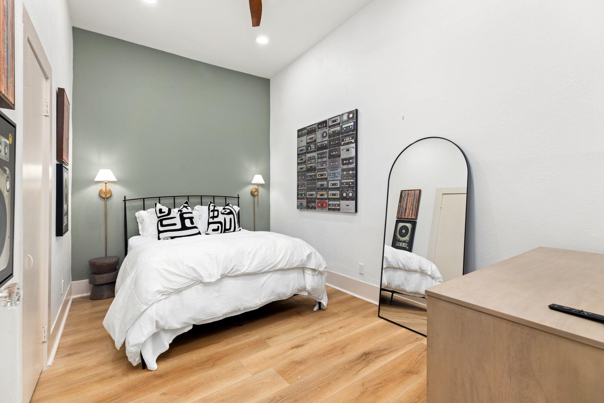 110 E Craig Pl # 1, San Antonio, TX 78212