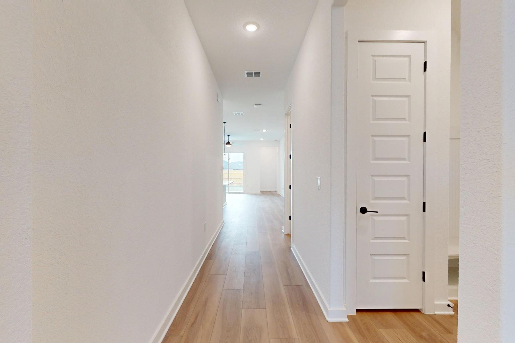 829 Beaverton Dr, Leander, TX 78641