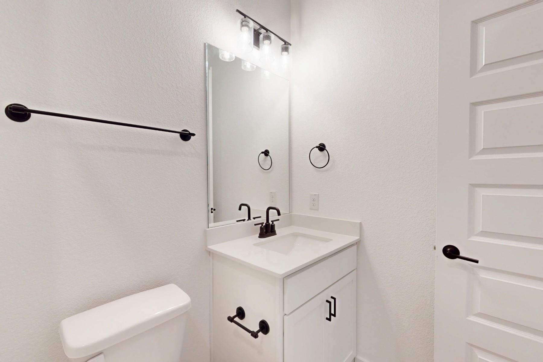 829 Beaverton Dr, Leander, TX 78641