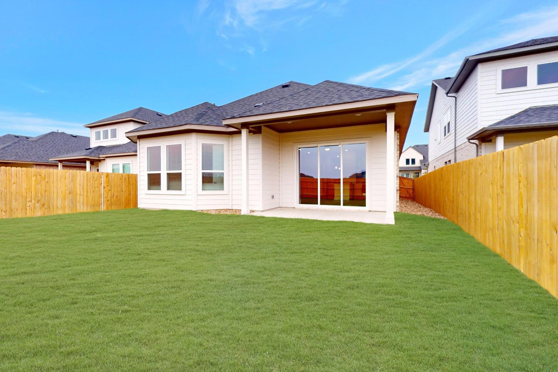 829 Beaverton Dr, Leander, TX 78641