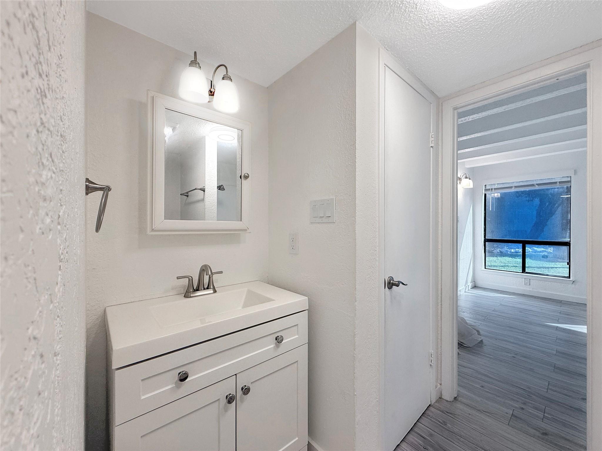 5914 Lago Vista Way # C25, Leander, TX 78645