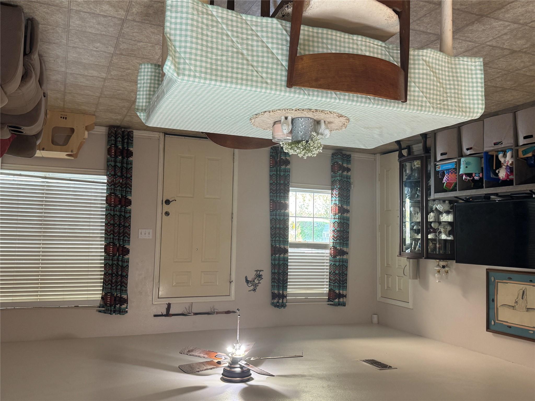 200 N 7th St, Lometa, TX 76853