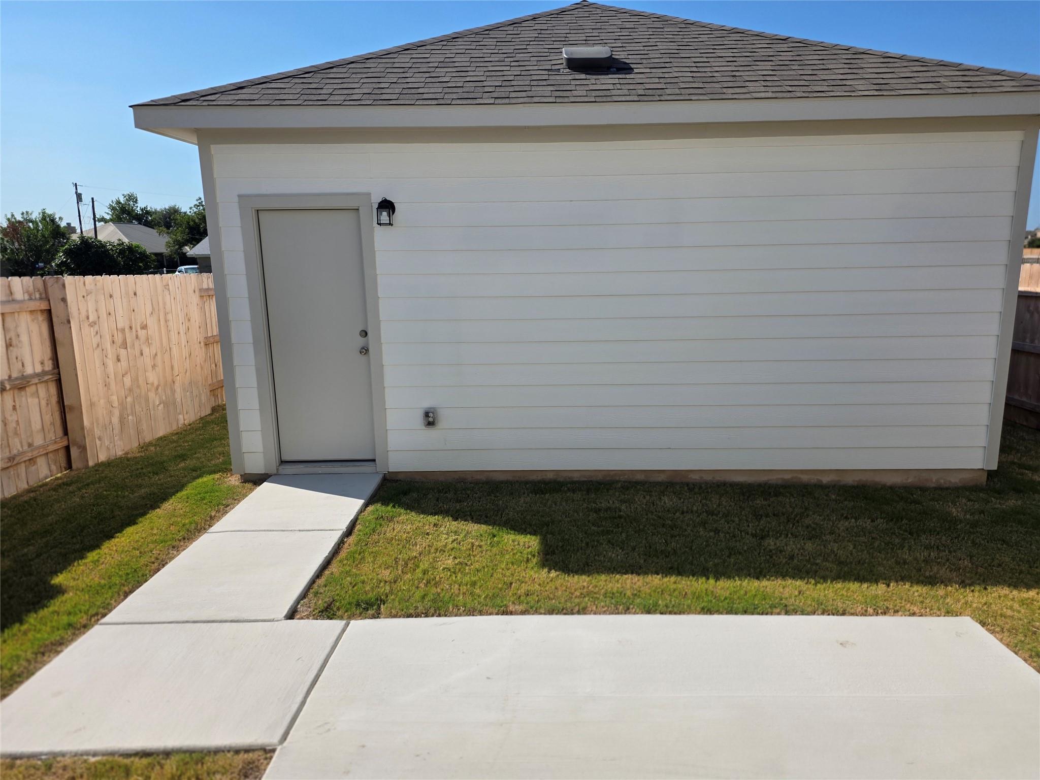 2219 Oscar Eli Pl, Round Rock, TX 78665