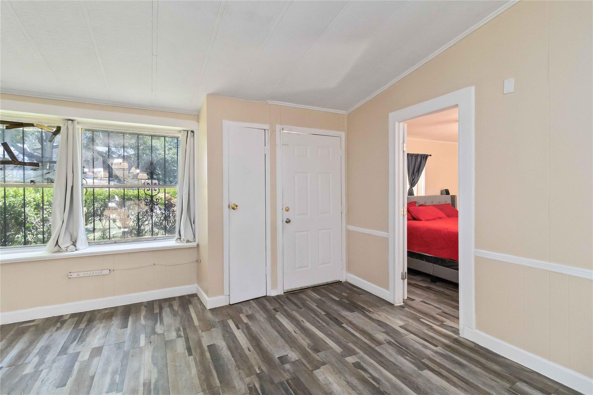 1002 Walter St, Austin, TX 78702