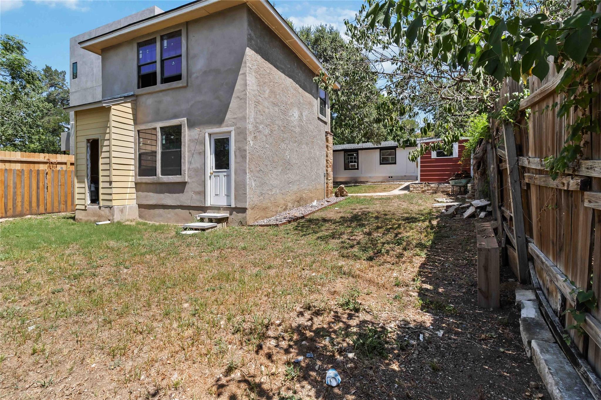 1002 Walter St, Austin, TX 78702