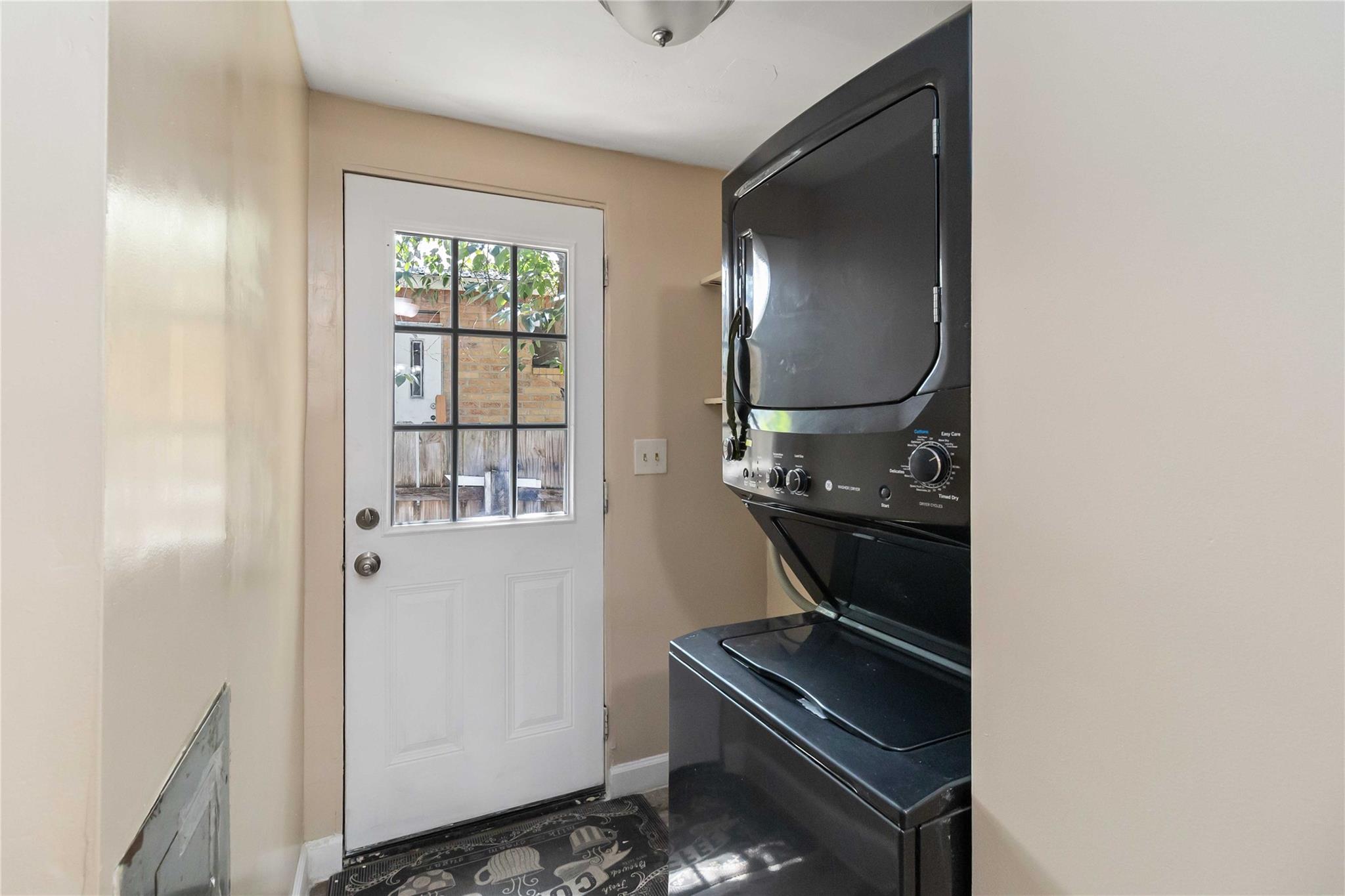 1002 Walter St, Austin, TX 78702