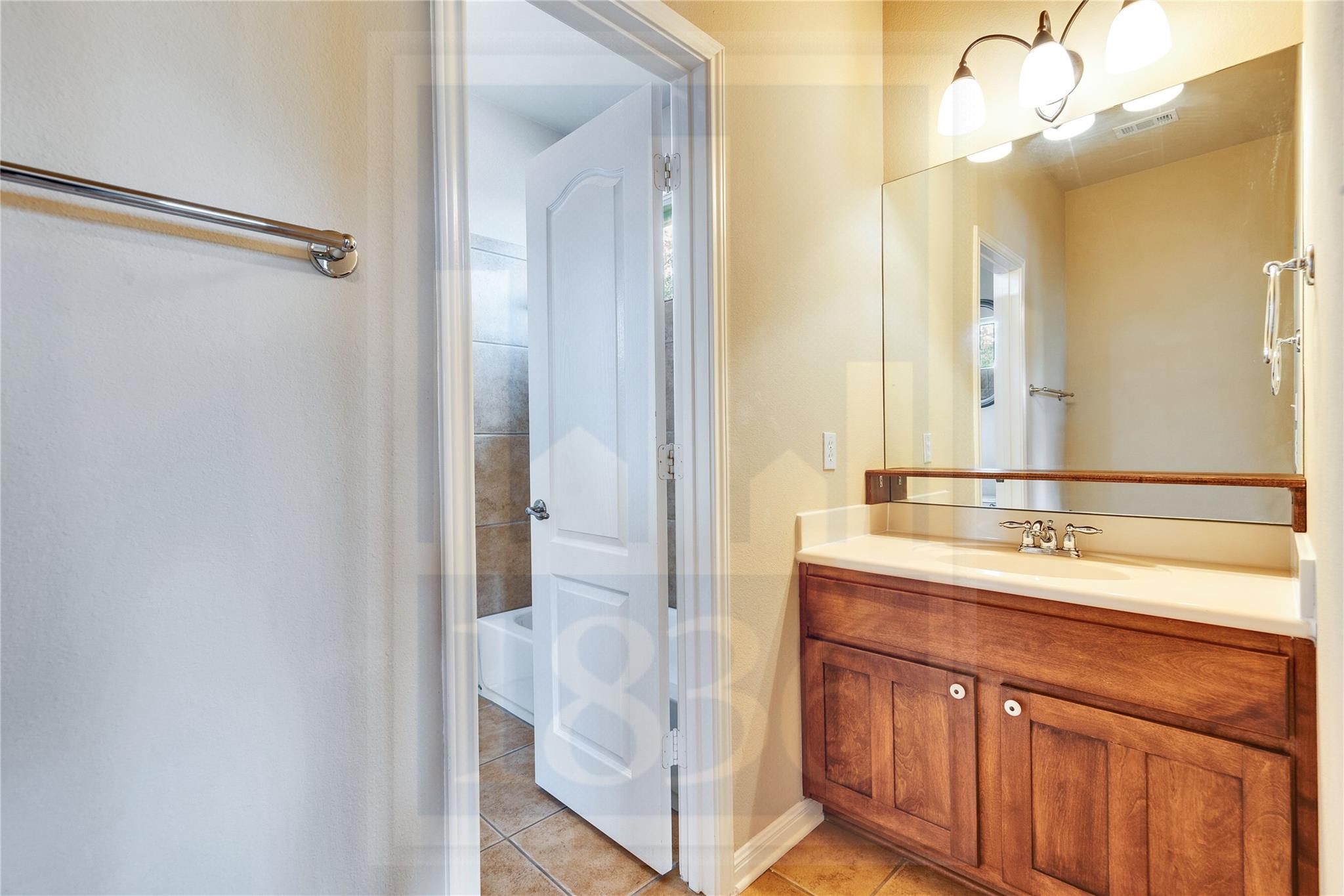 150 Abbey Dr, Austin, TX 78737