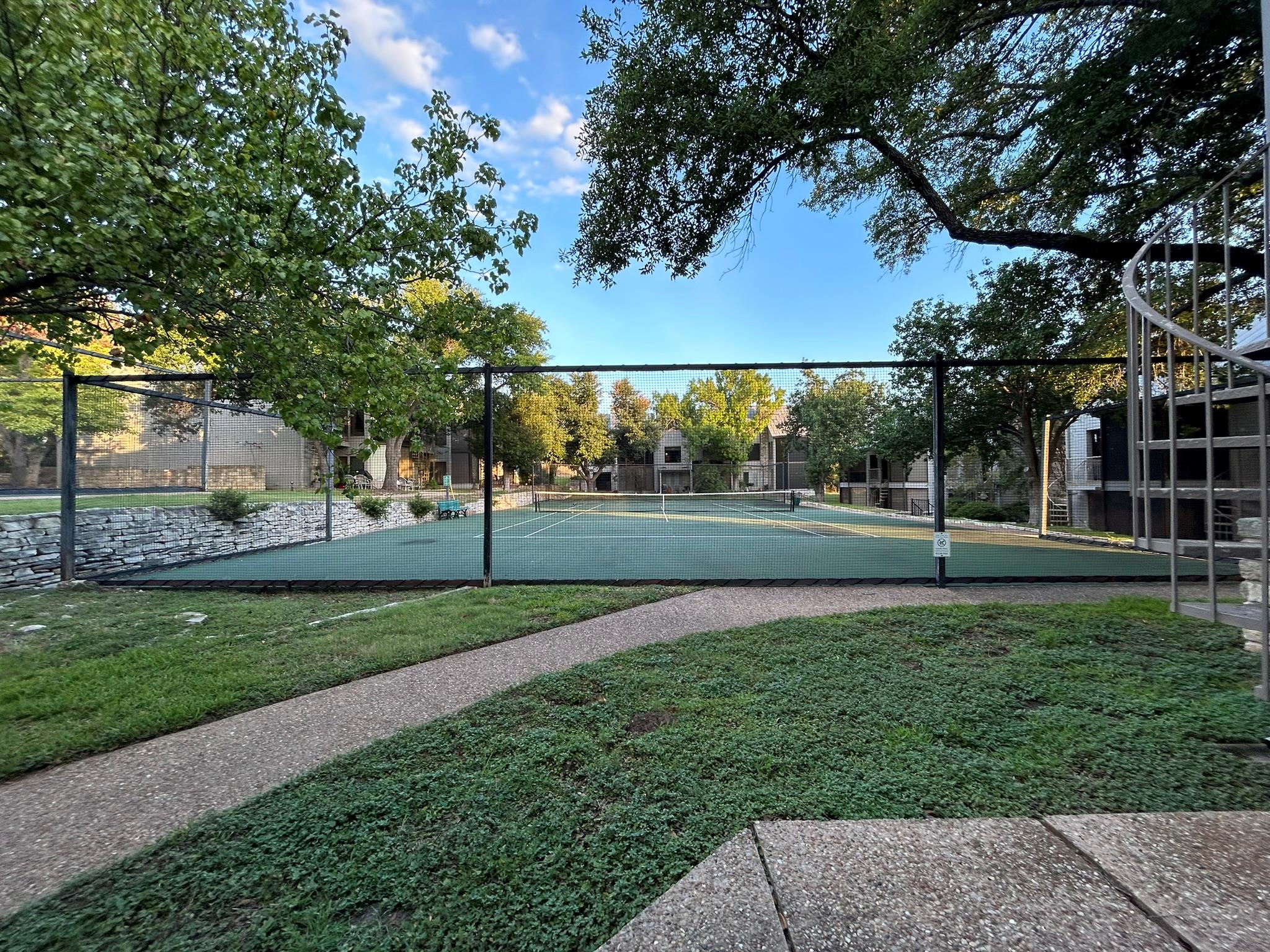 193 WORLD OF TENNIS Sq, Lakeway, TX 78738