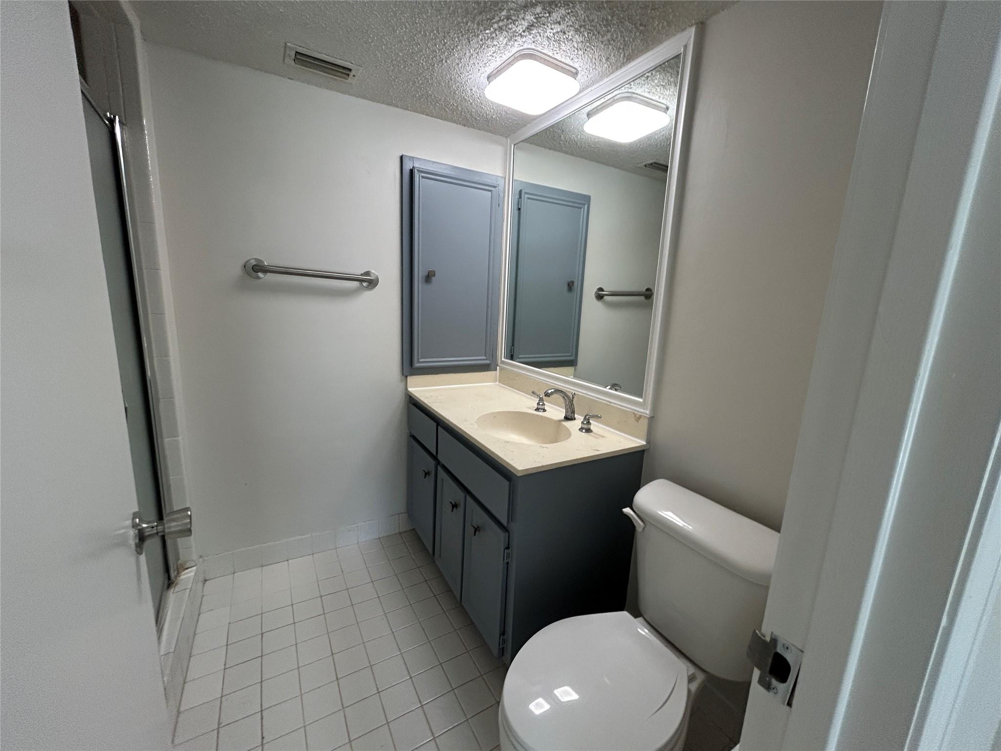 193 WORLD OF TENNIS Sq, Lakeway, TX 78738