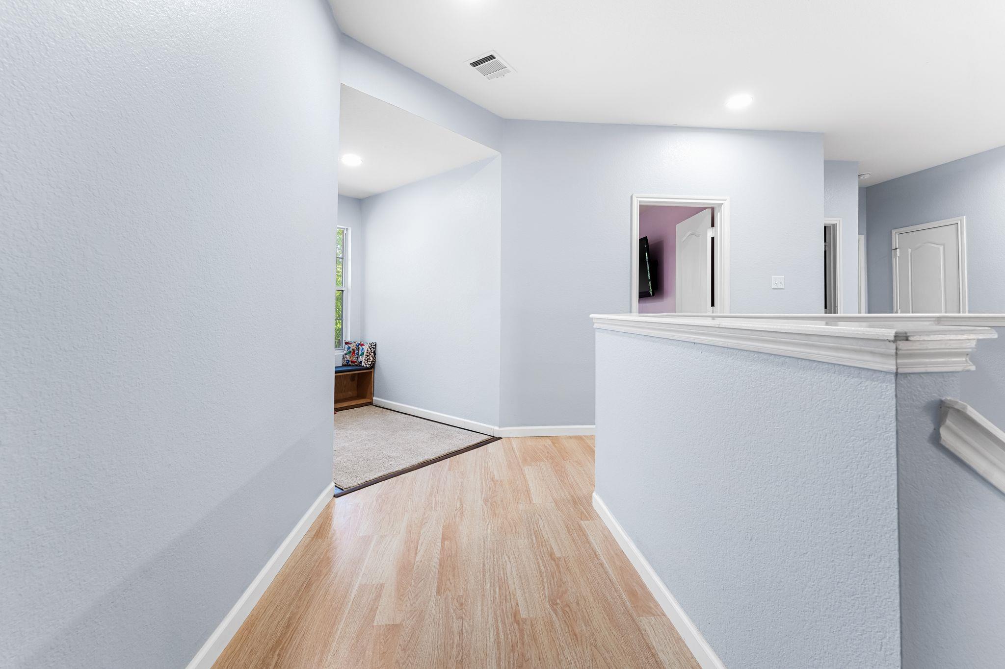 112 Floating Leaf Dr, Hutto, TX 78634