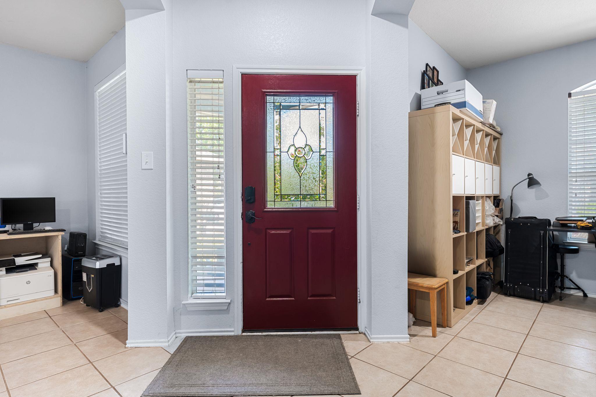 112 Floating Leaf Dr, Hutto, TX 78634