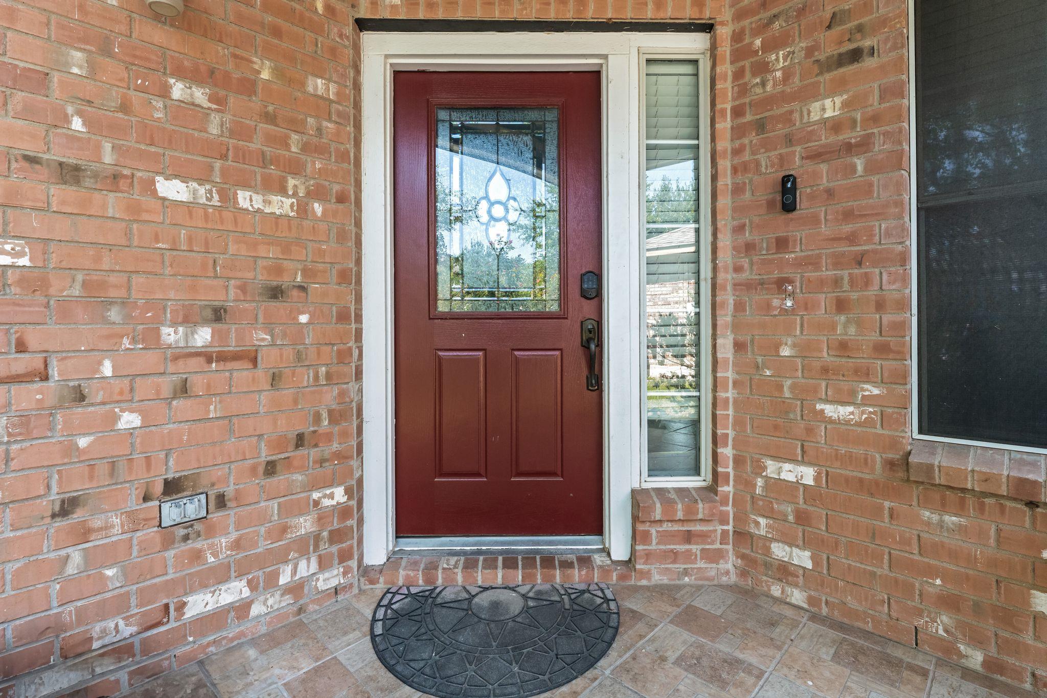 112 Floating Leaf Dr, Hutto, TX 78634