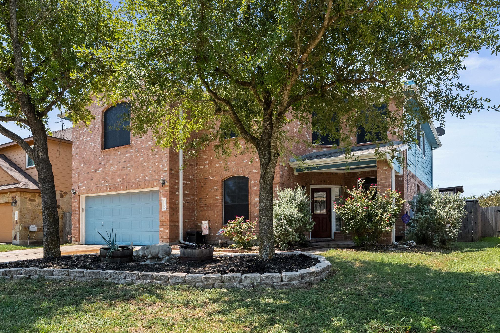 112 Floating Leaf Dr, Hutto, TX 78634