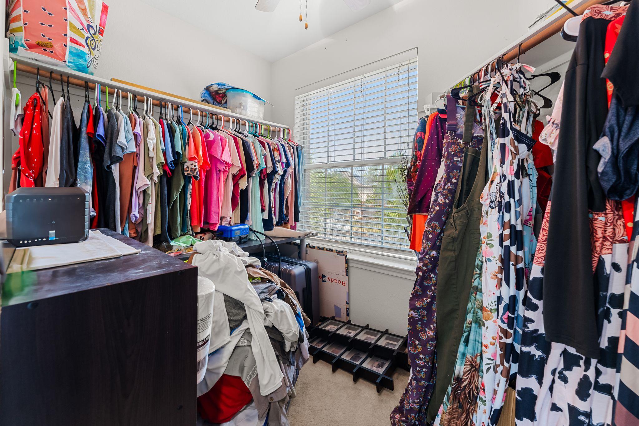 112 Floating Leaf Dr, Hutto, TX 78634