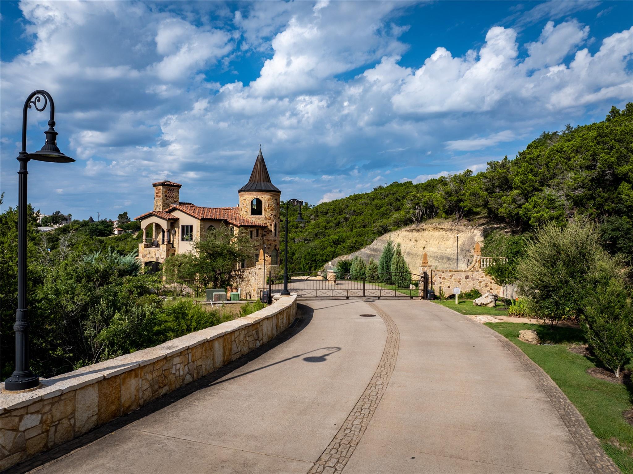 12909 Luna Montana Way S, Austin, TX 78732