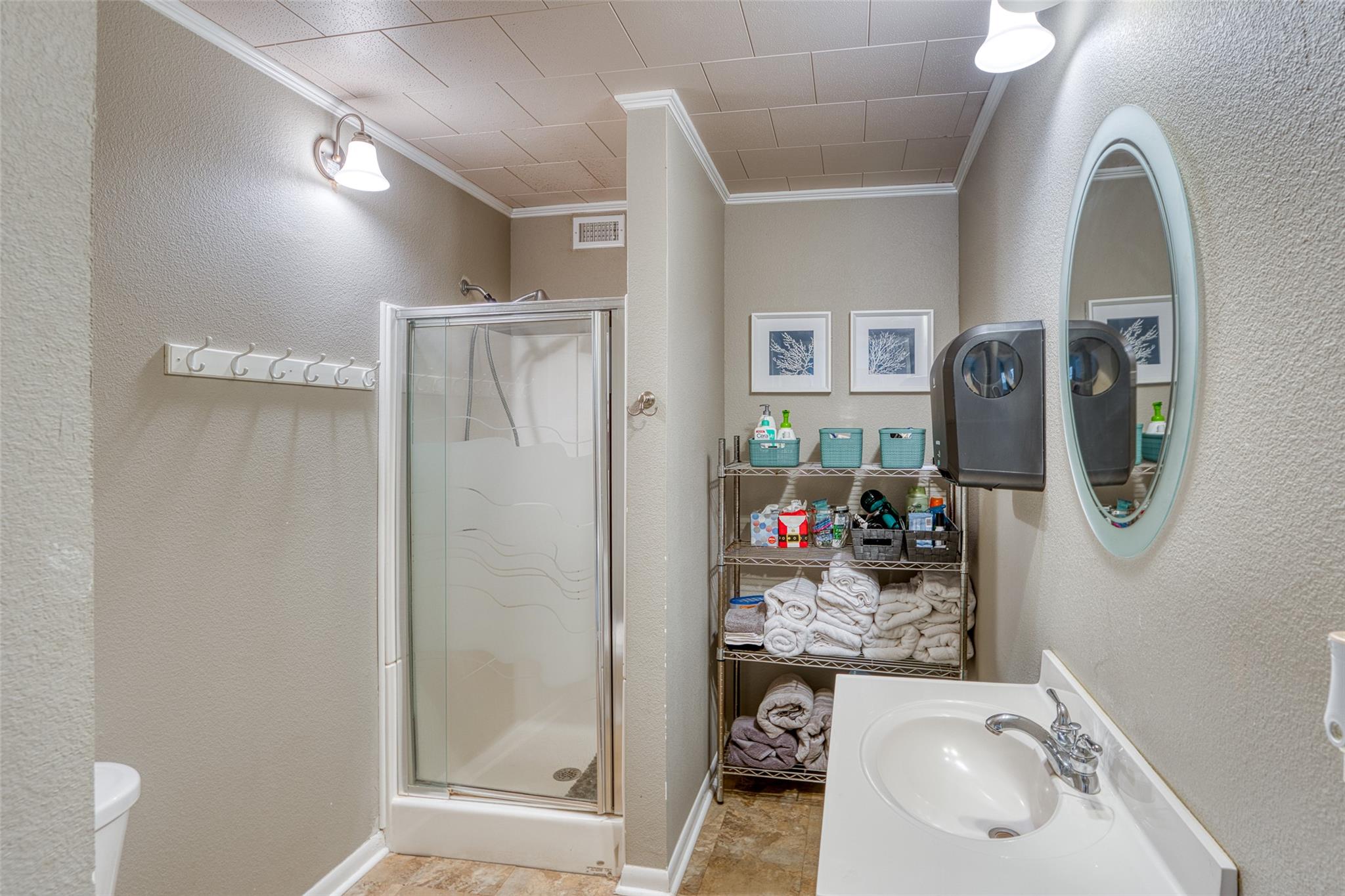 815 County Road 126, Kingsland, TX 78639