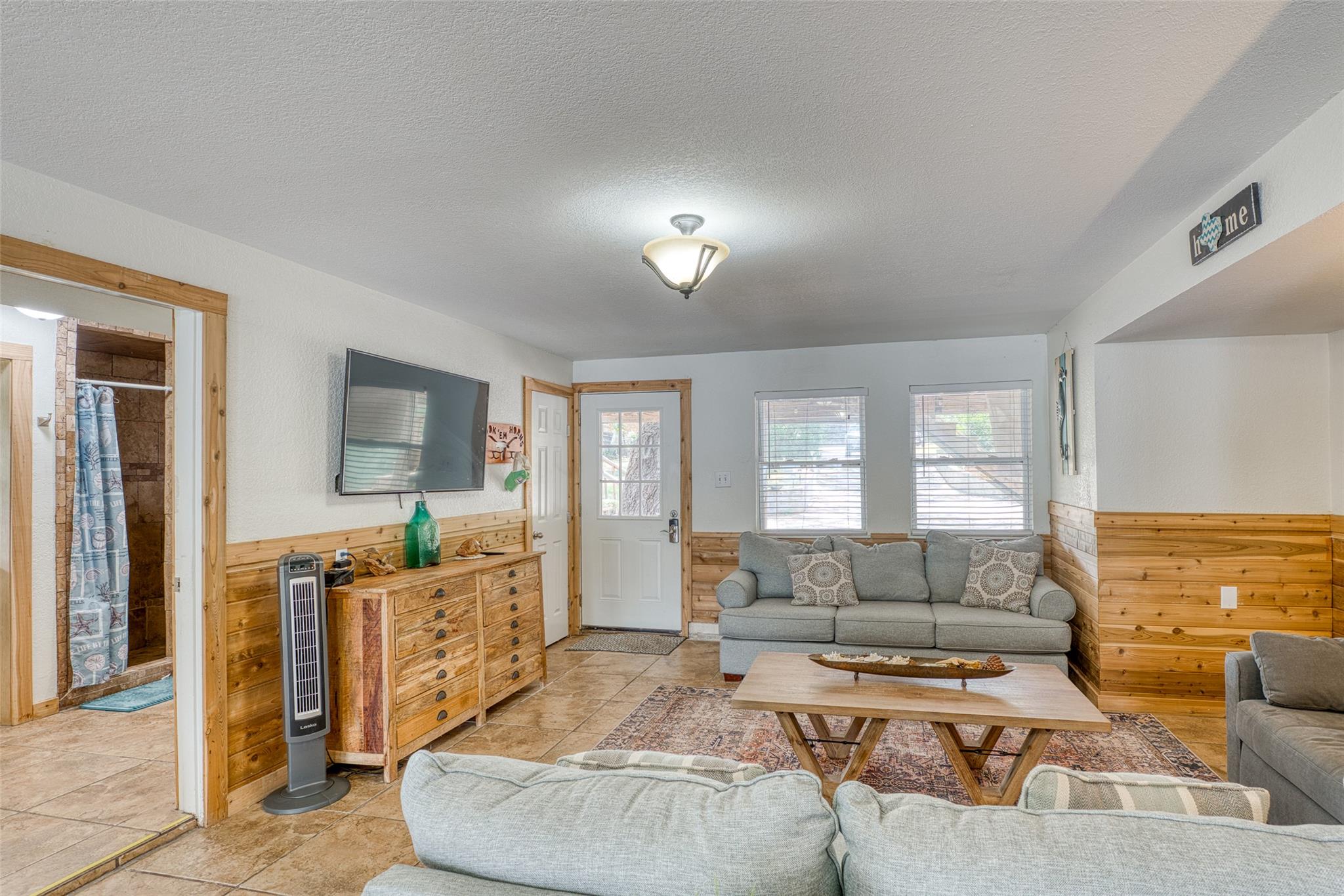 815 County Road 126, Kingsland, TX 78639