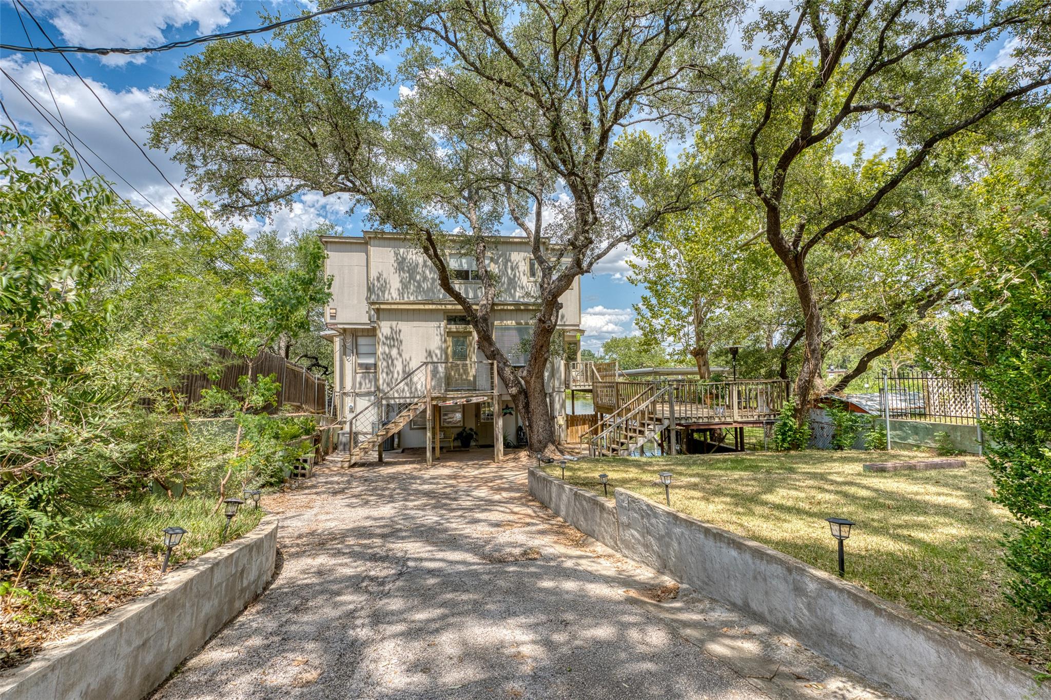 815 County Road 126, Kingsland, TX 78639