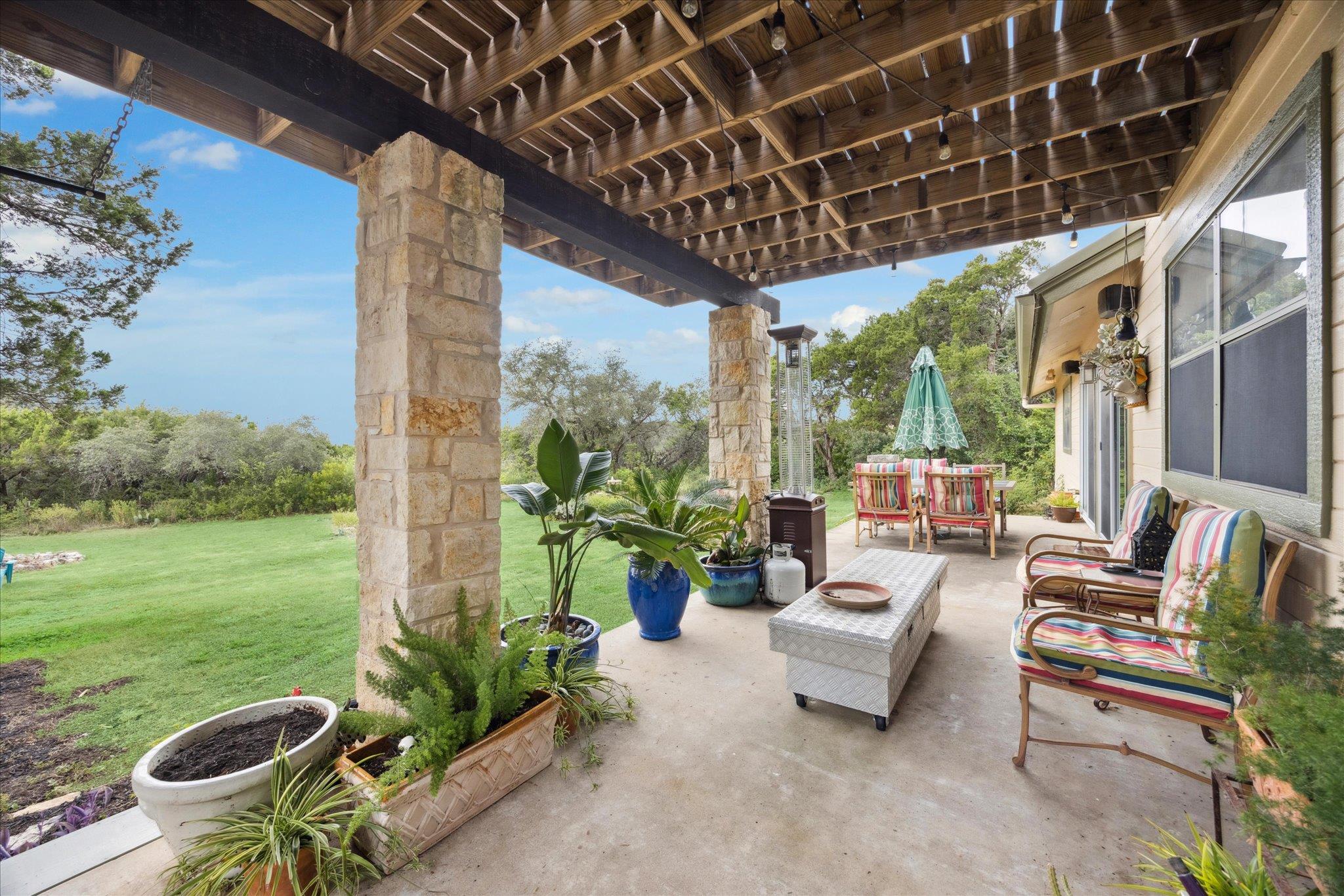 7806 Comanche Trl, Leander, TX 78641