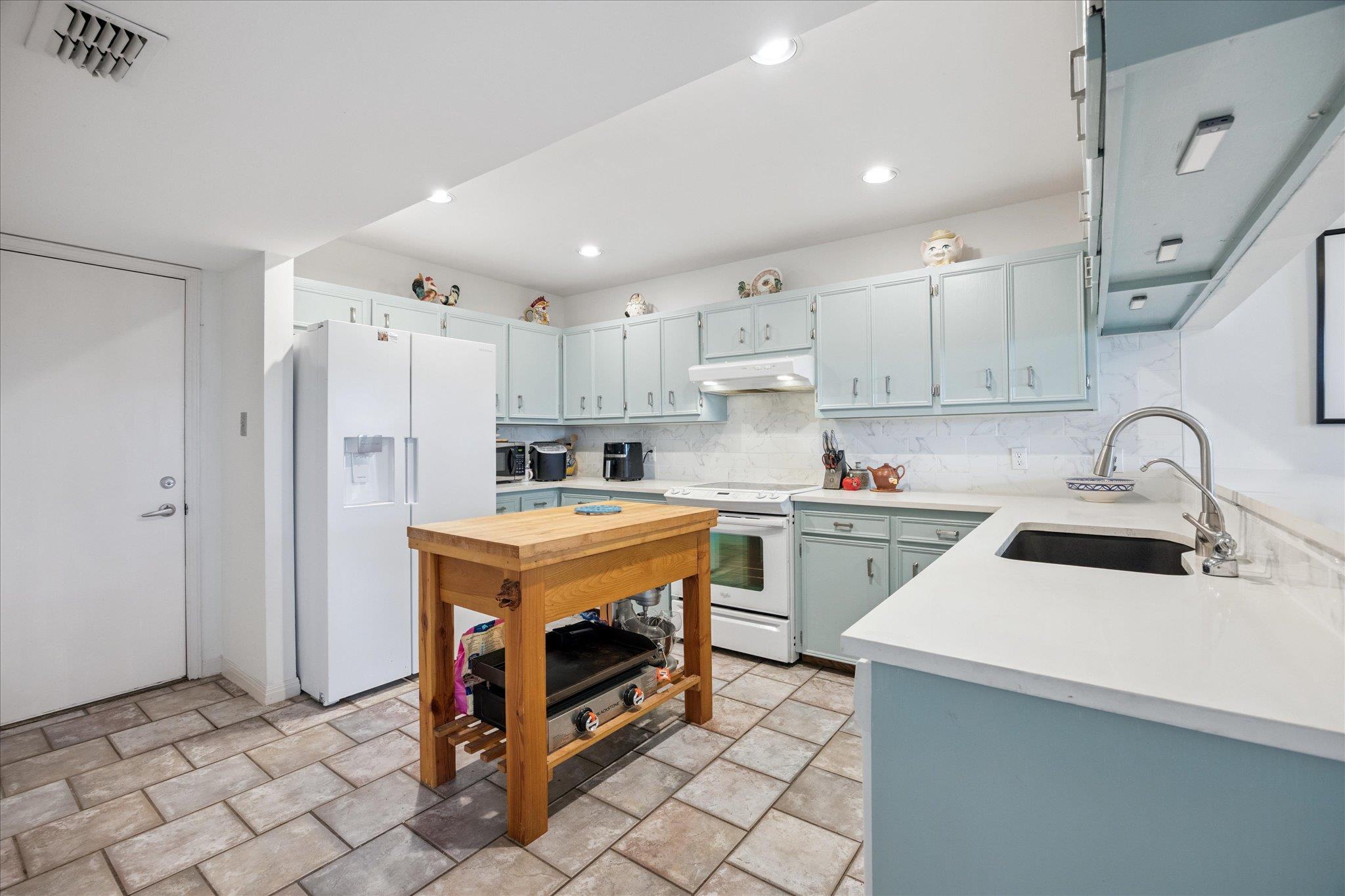 7806 Comanche Trl, Leander, TX 78641