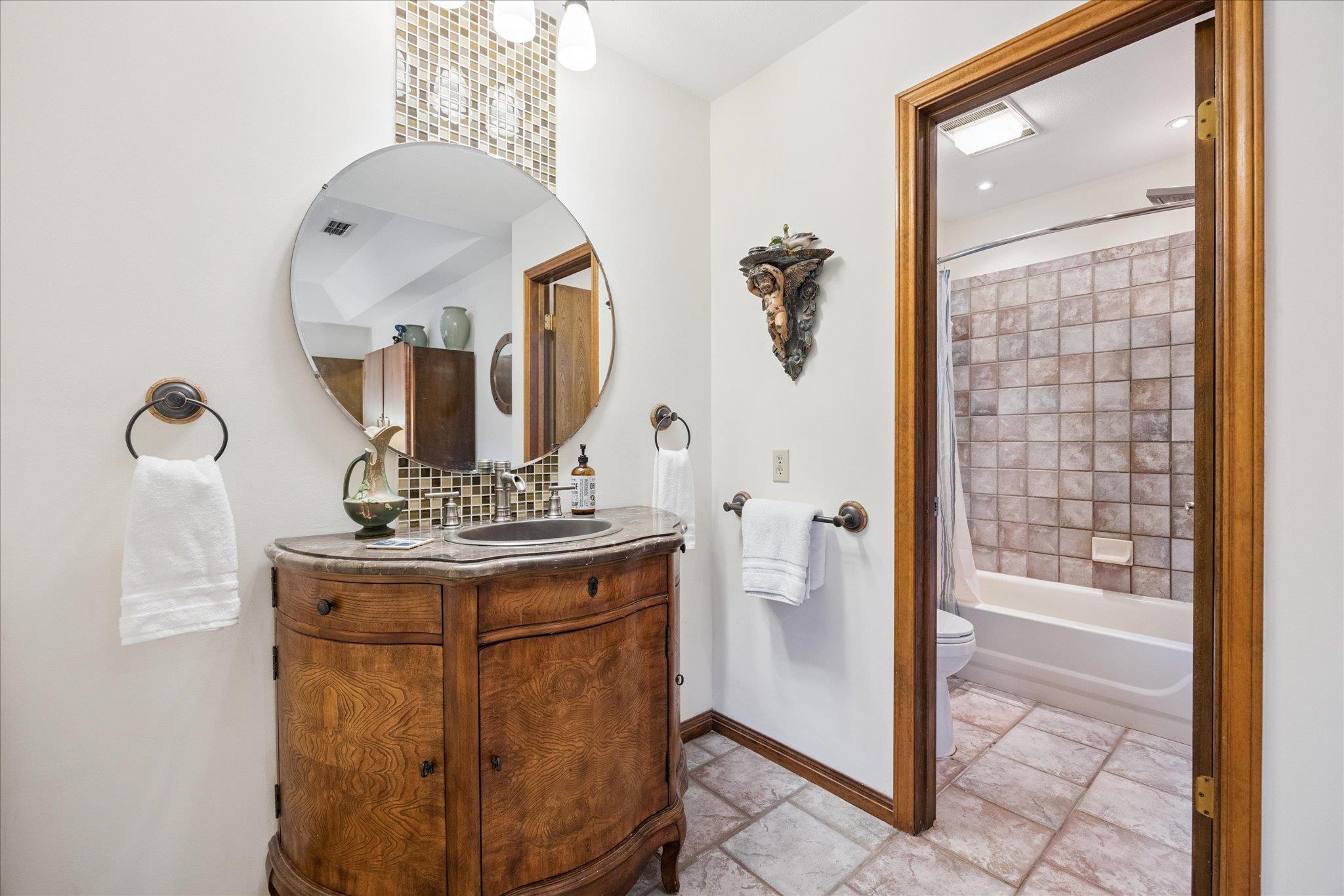 7806 Comanche Trl, Leander, TX 78641