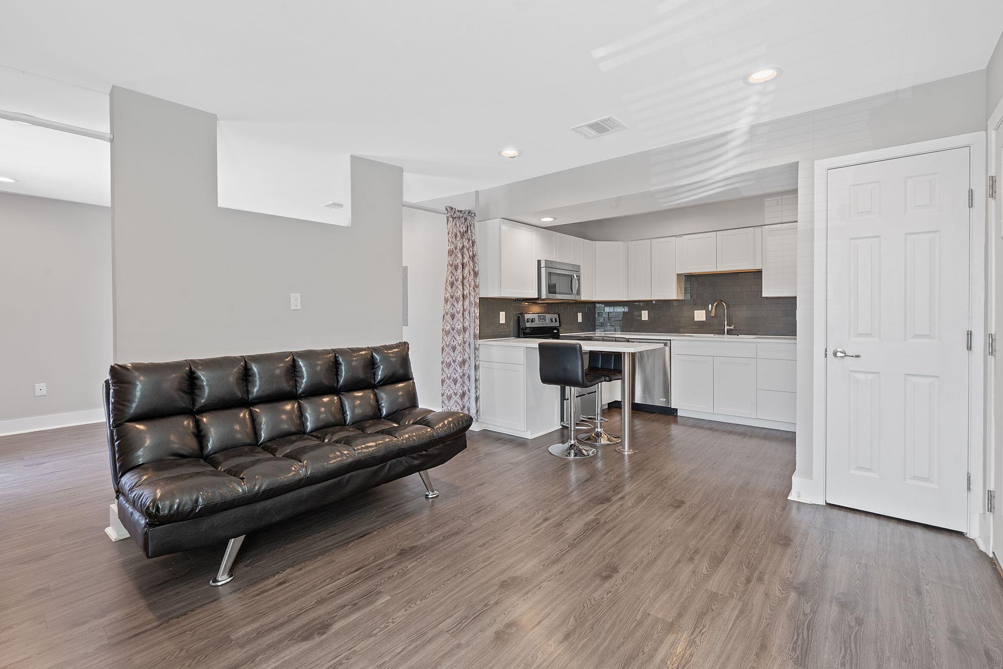 935 La Posada Dr # 254, Austin, TX 78752