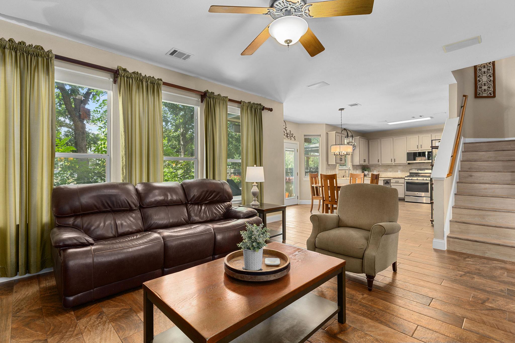 6059 Almelo Dr, Round Rock, TX 78681