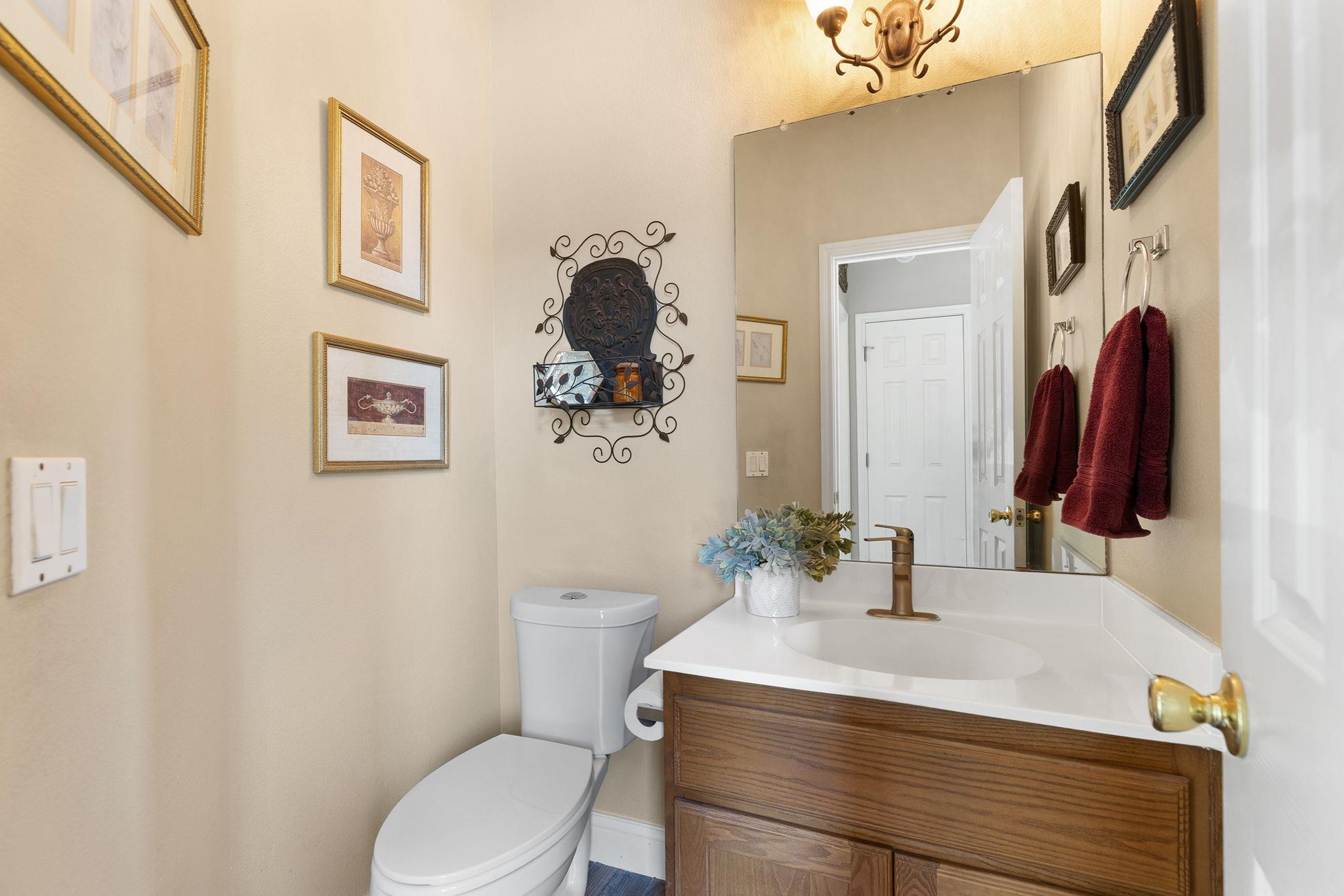 6059 Almelo Dr, Round Rock, TX 78681