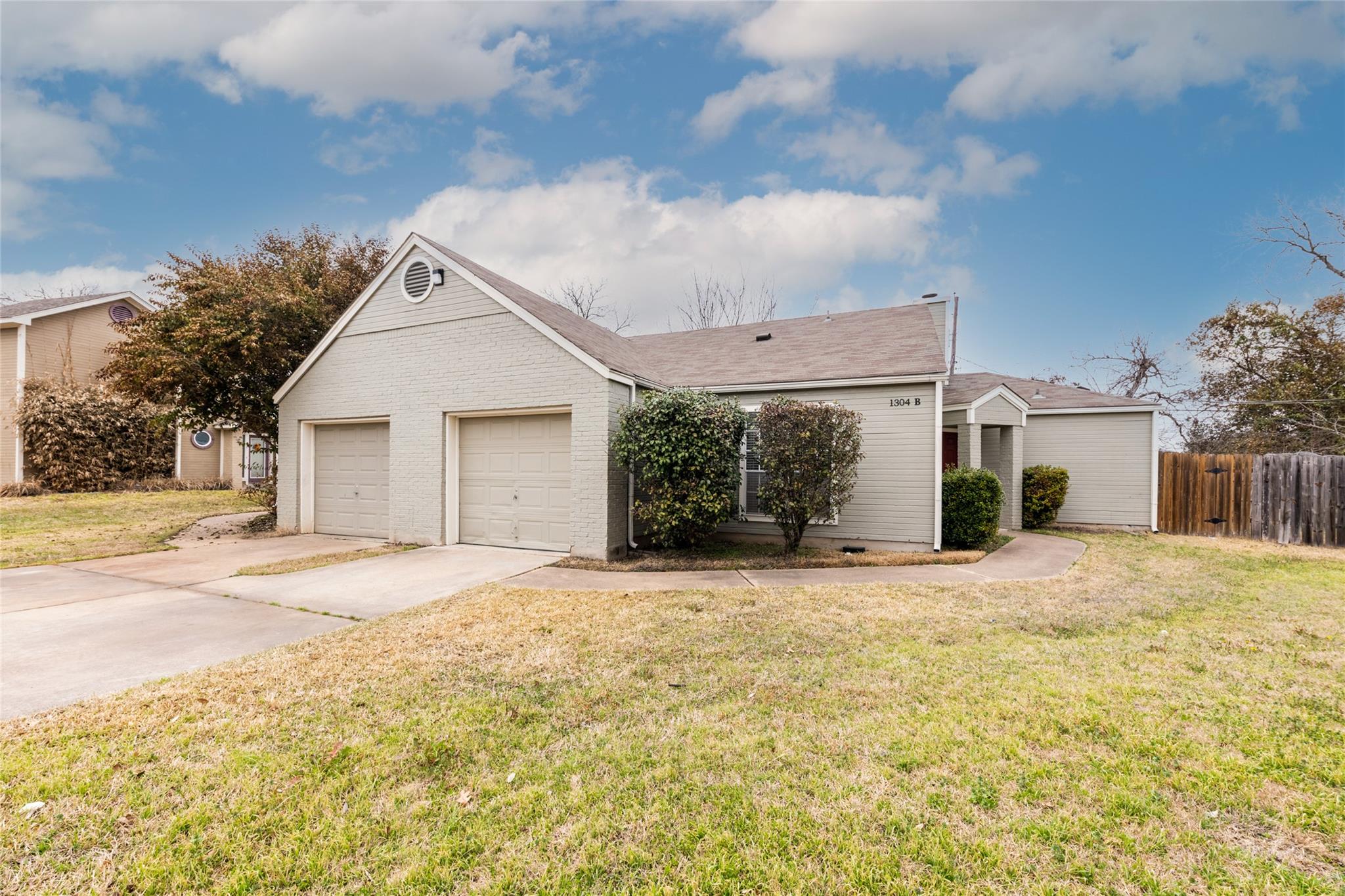 1304 Danbury Sq # B, Austin, TX 78723