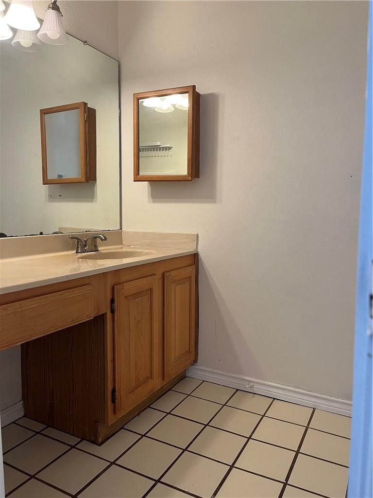 3001 Cedar St # A-214, Austin, TX 78705