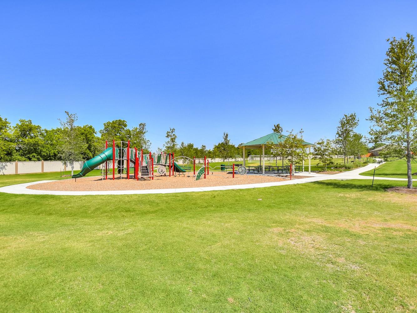 116 Maywood Ln, Jarrell, TX 76537