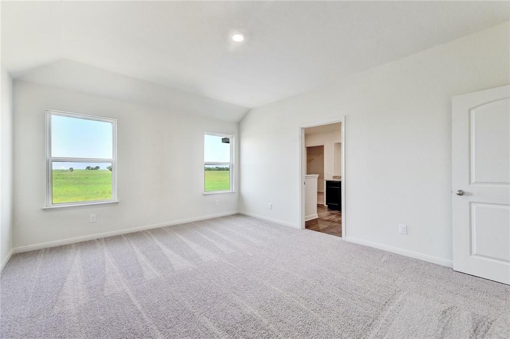 116 Maywood Ln, Jarrell, TX 76537