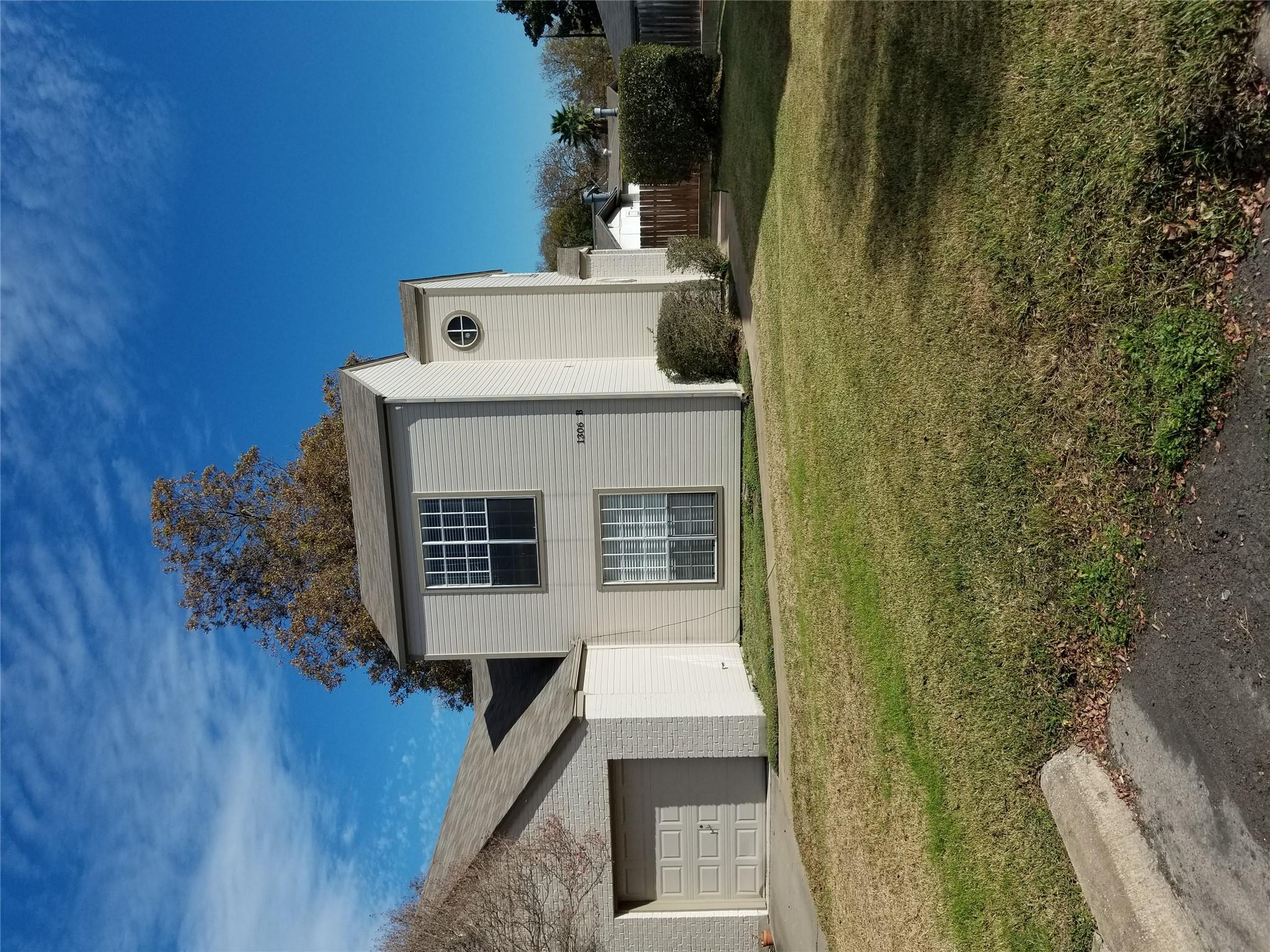 1306 Danbury Sq # B, Austin, TX 78723