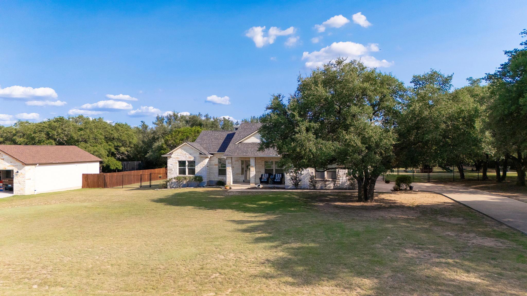 206 Campo Colinas Dr, Bertram, TX 78605