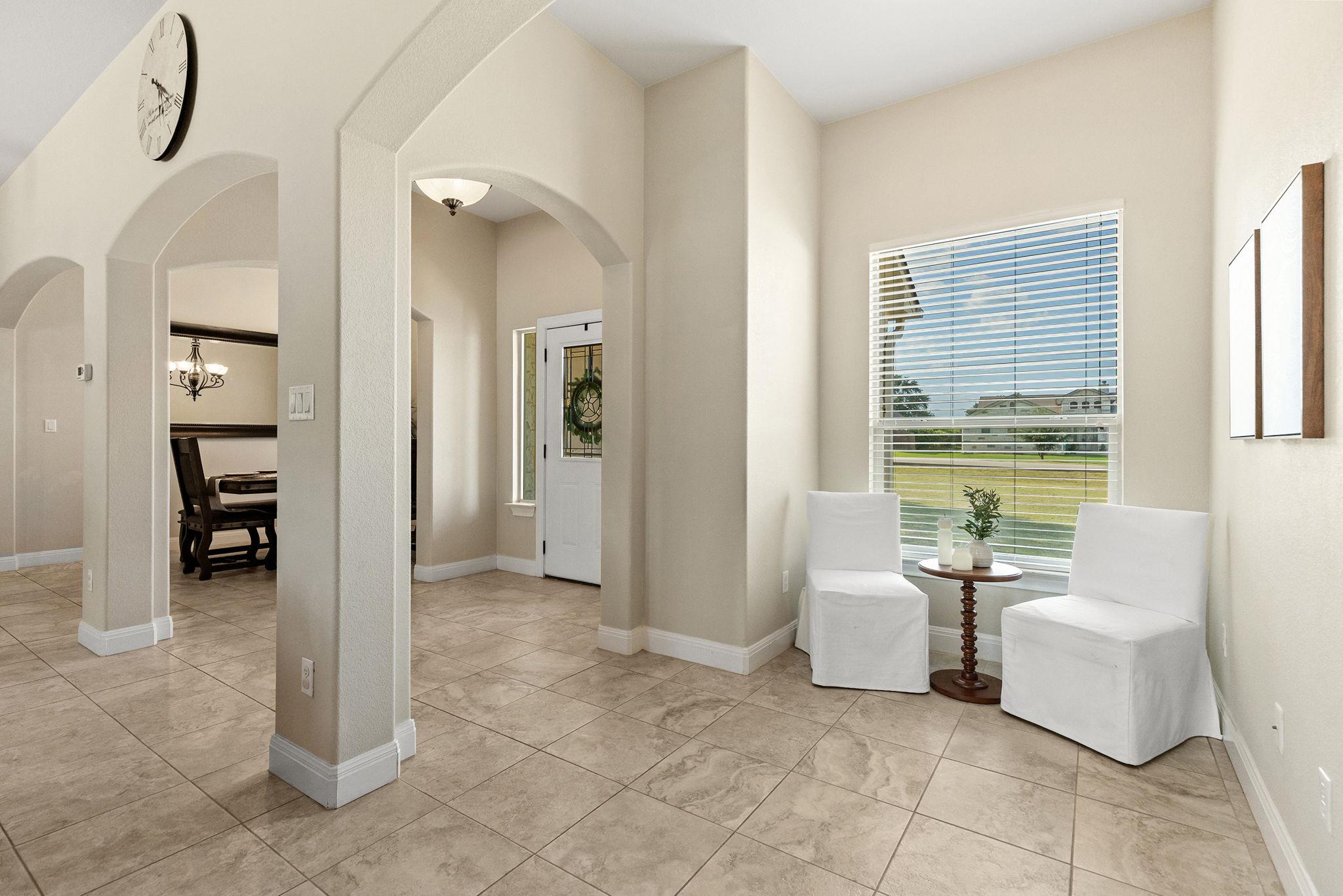 206 Campo Colinas Dr, Bertram, TX 78605