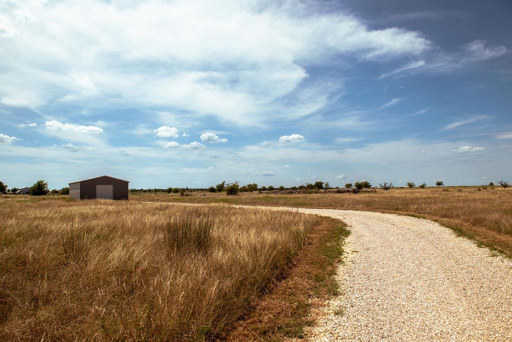 27 Titus Ln, Bertram, TX 78605