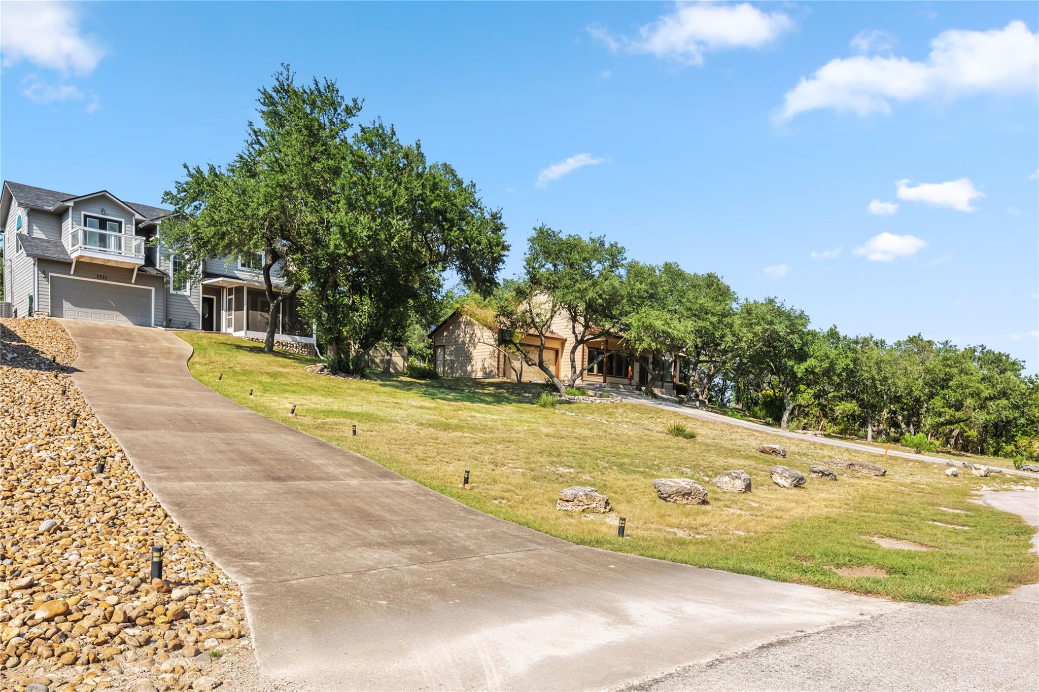 1711 LAKE BLUFF Blf, Canyon Lake, TX 78133