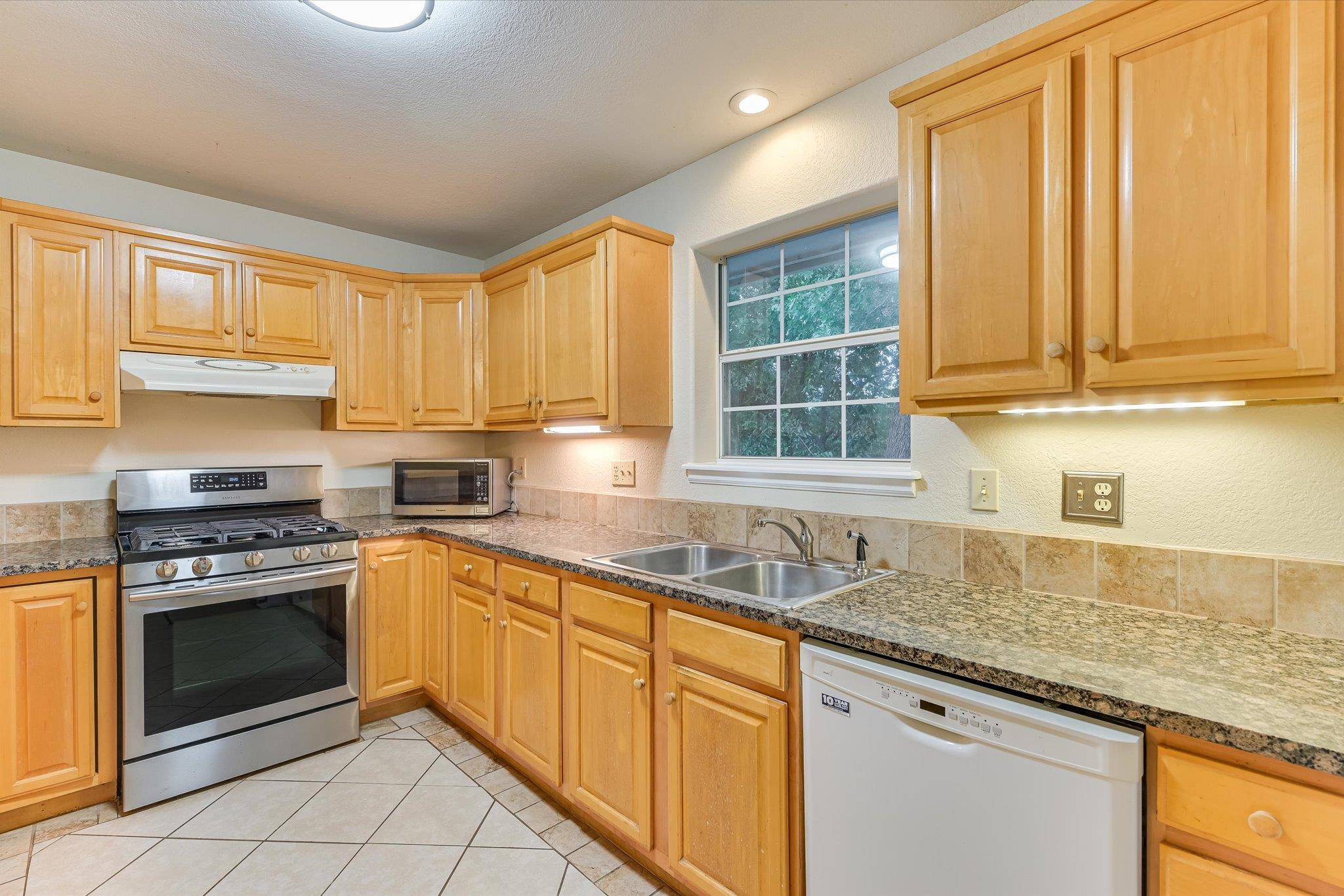 2405 Bahama Rd, Austin, TX 78733