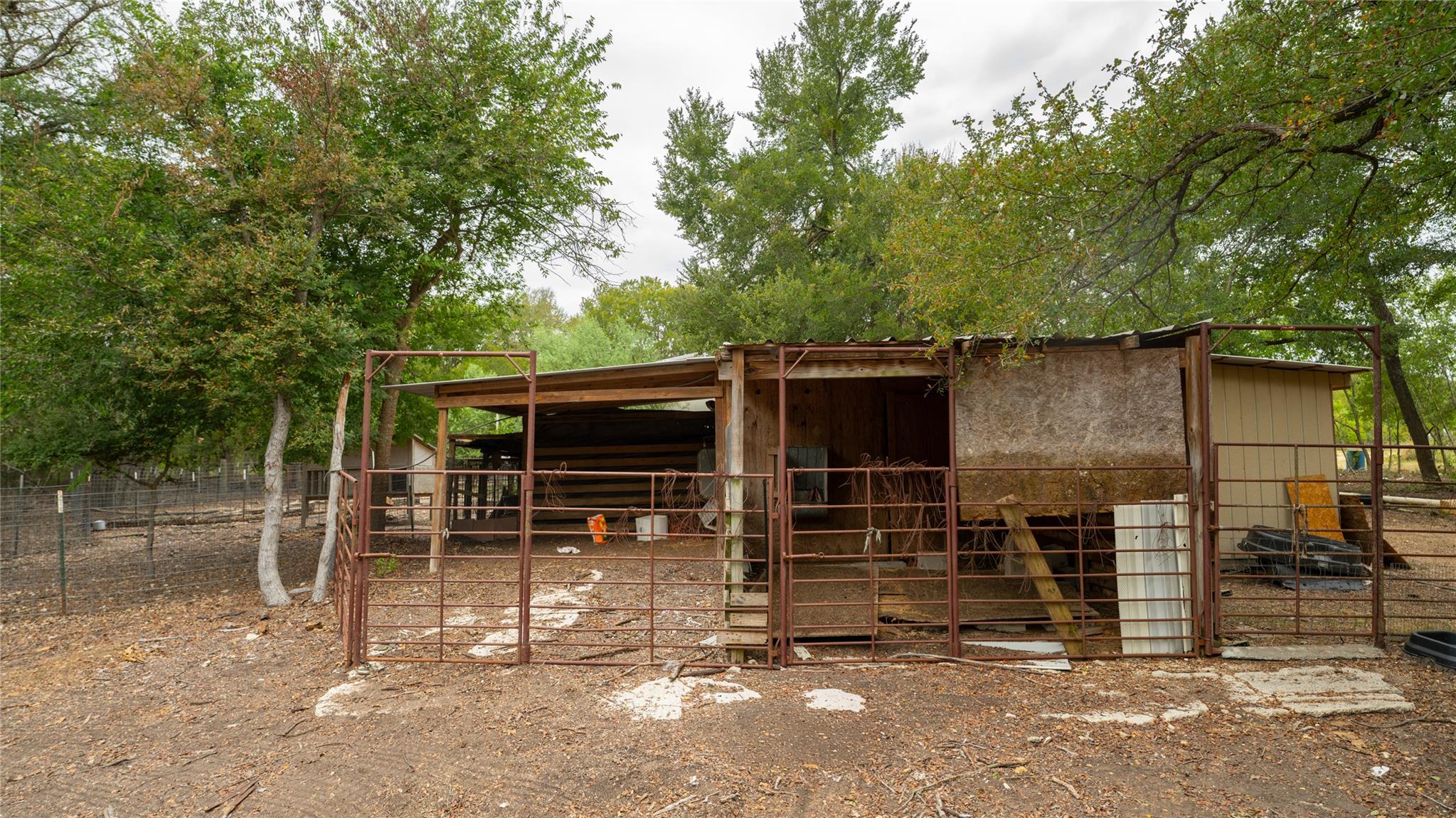 2348 County Road 404 Loop, Bartlett, TX 76511