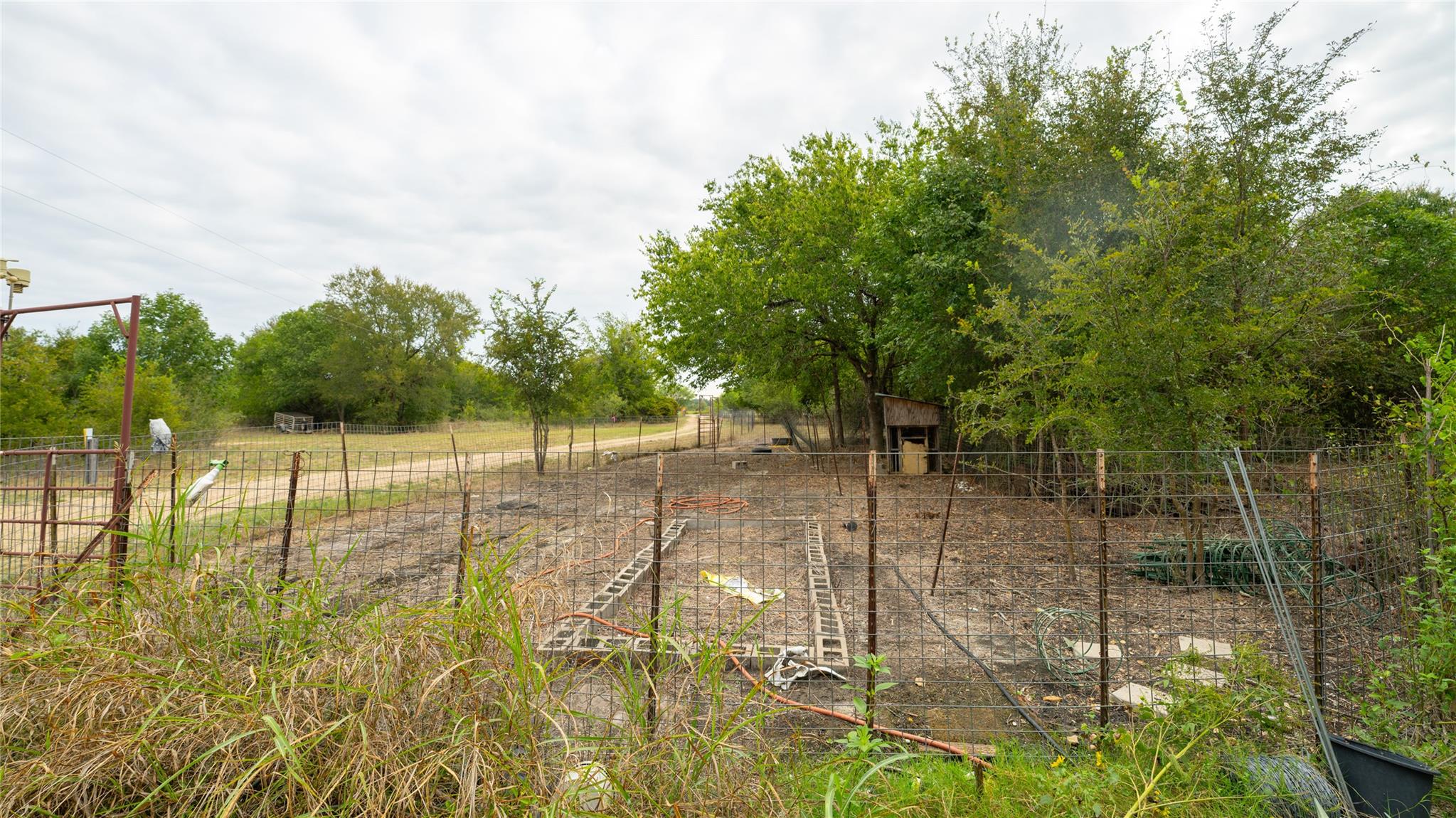 2348 County Road 404 Loop, Bartlett, TX 76511